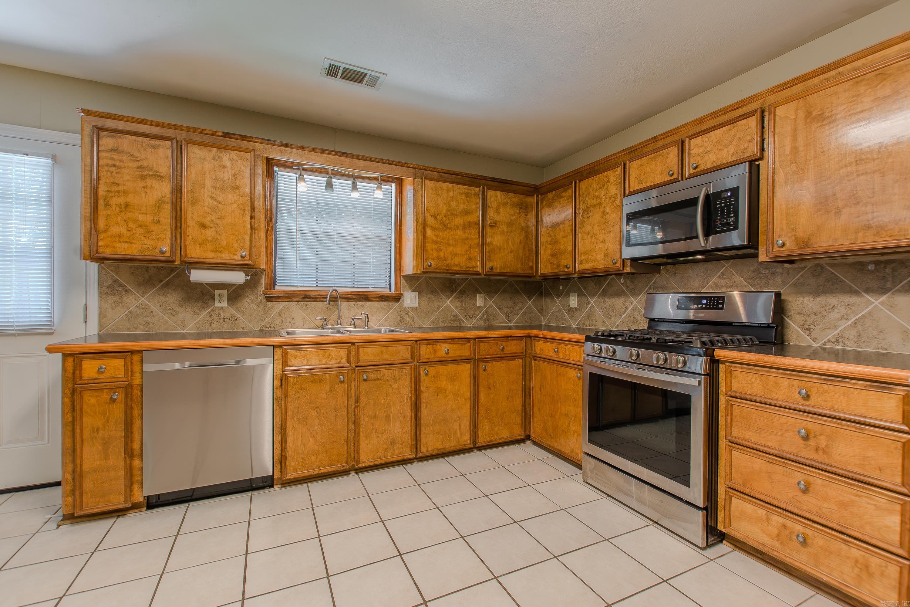 CABOT HIGHLANDS - Residential