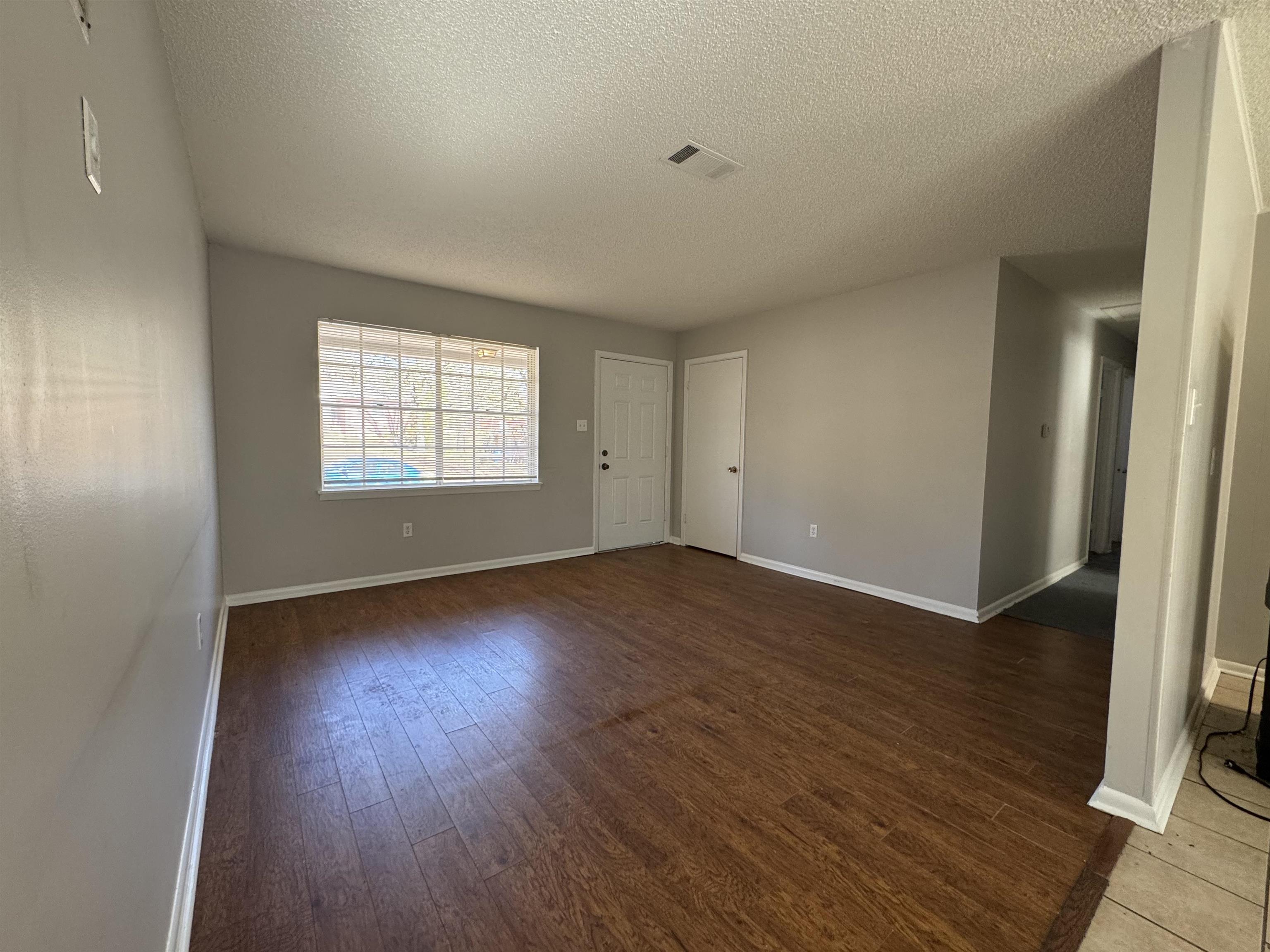 Delwood - Residential Lease