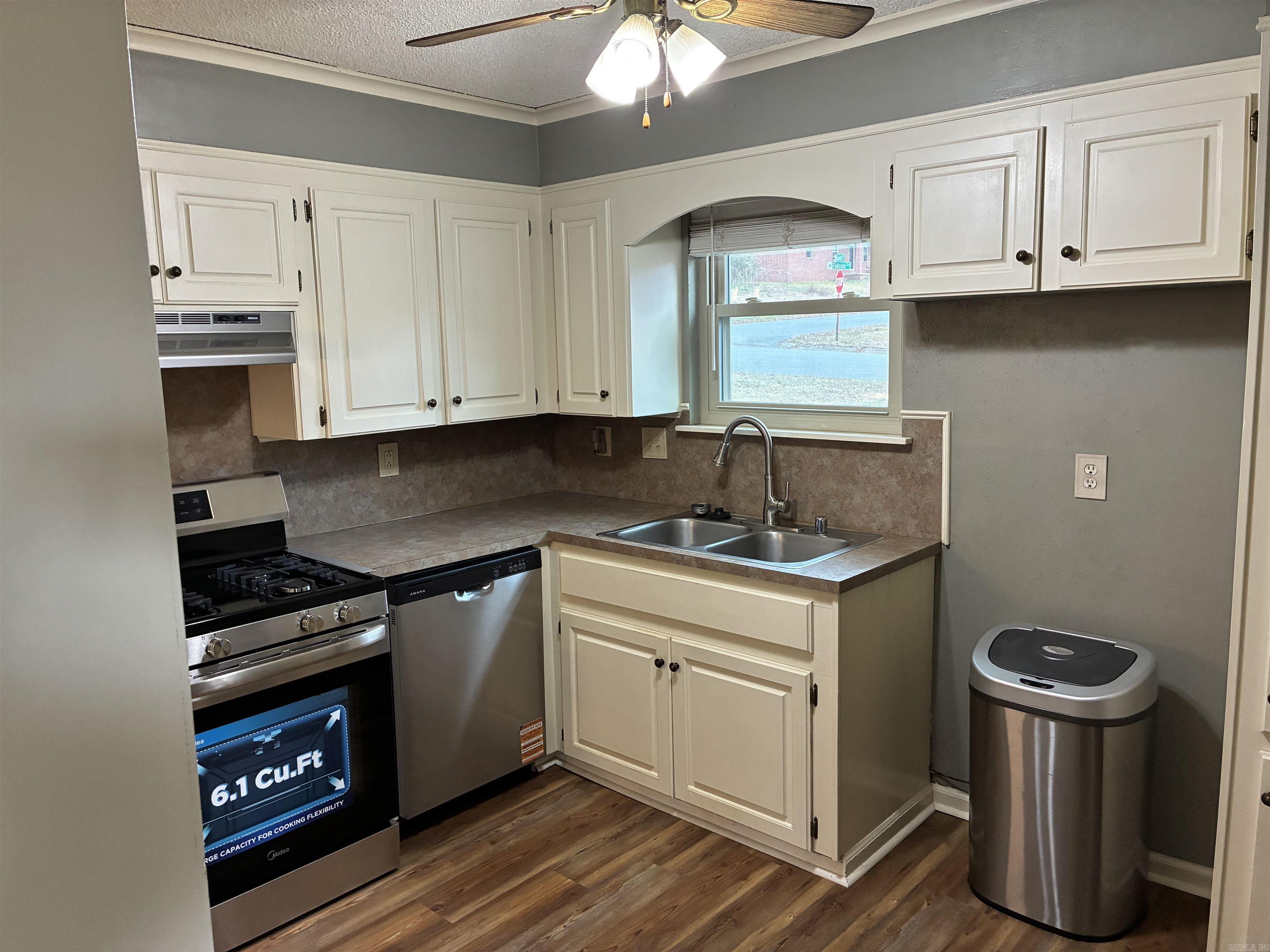 CARDINAL VALLEY - Residential