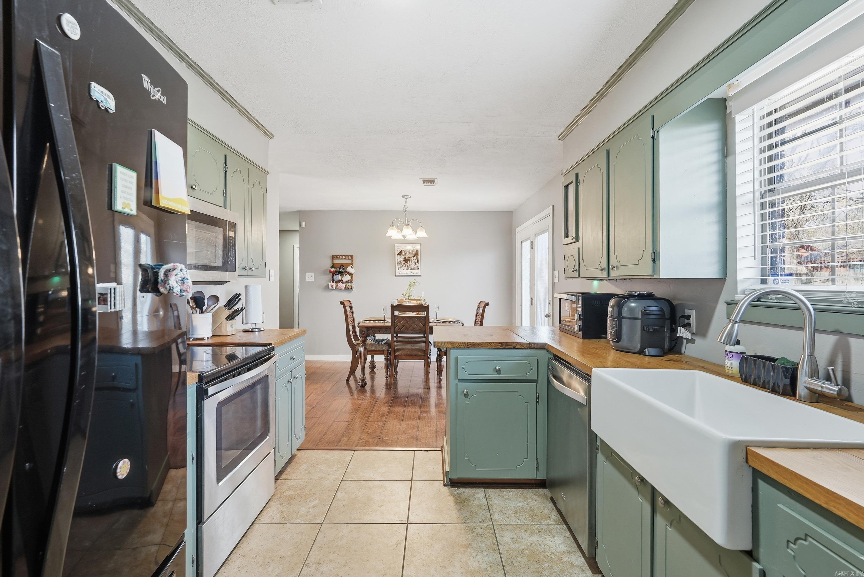 INDIAN MEADOWS - Residential