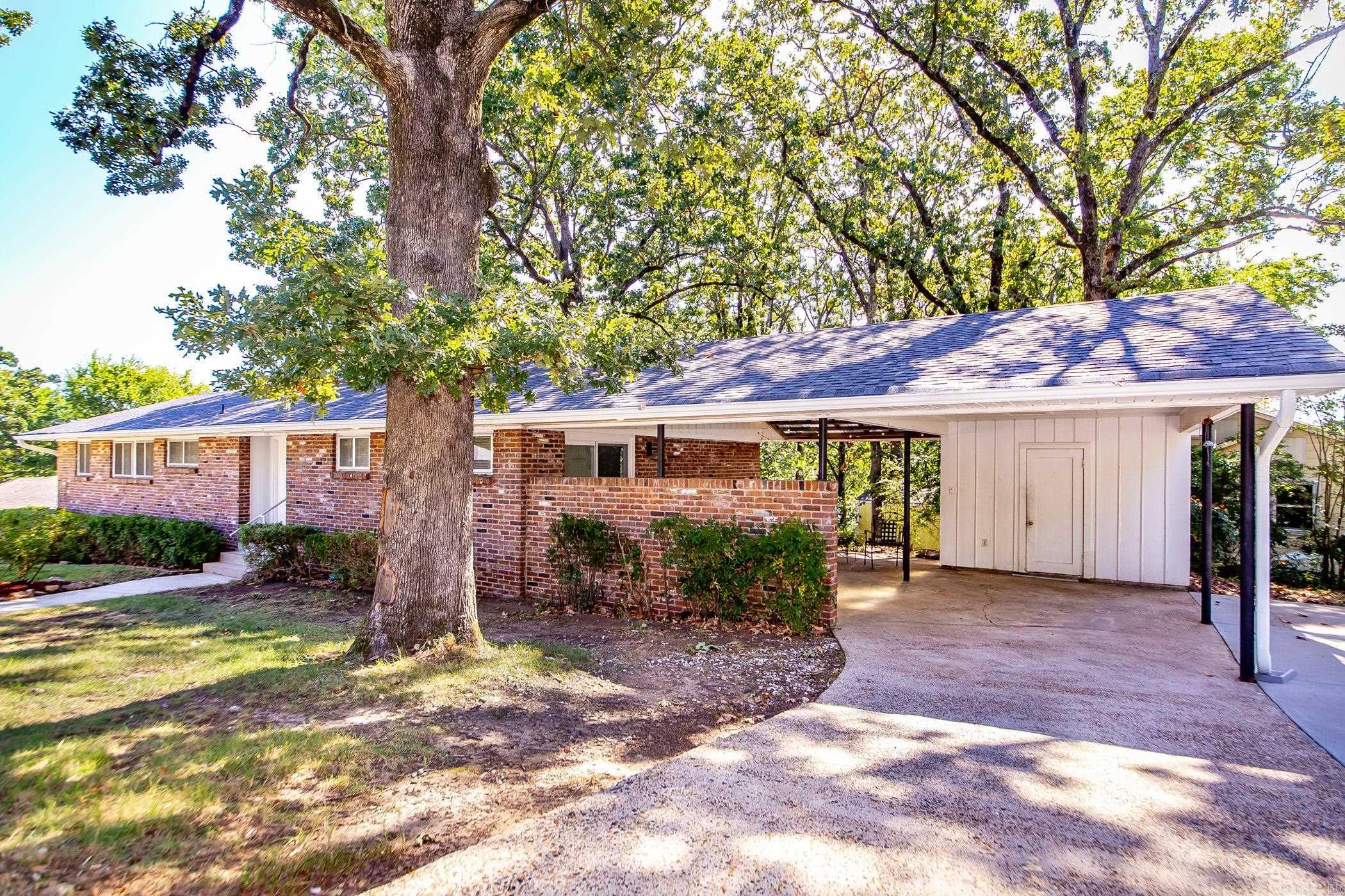 PARK HILL - Residential