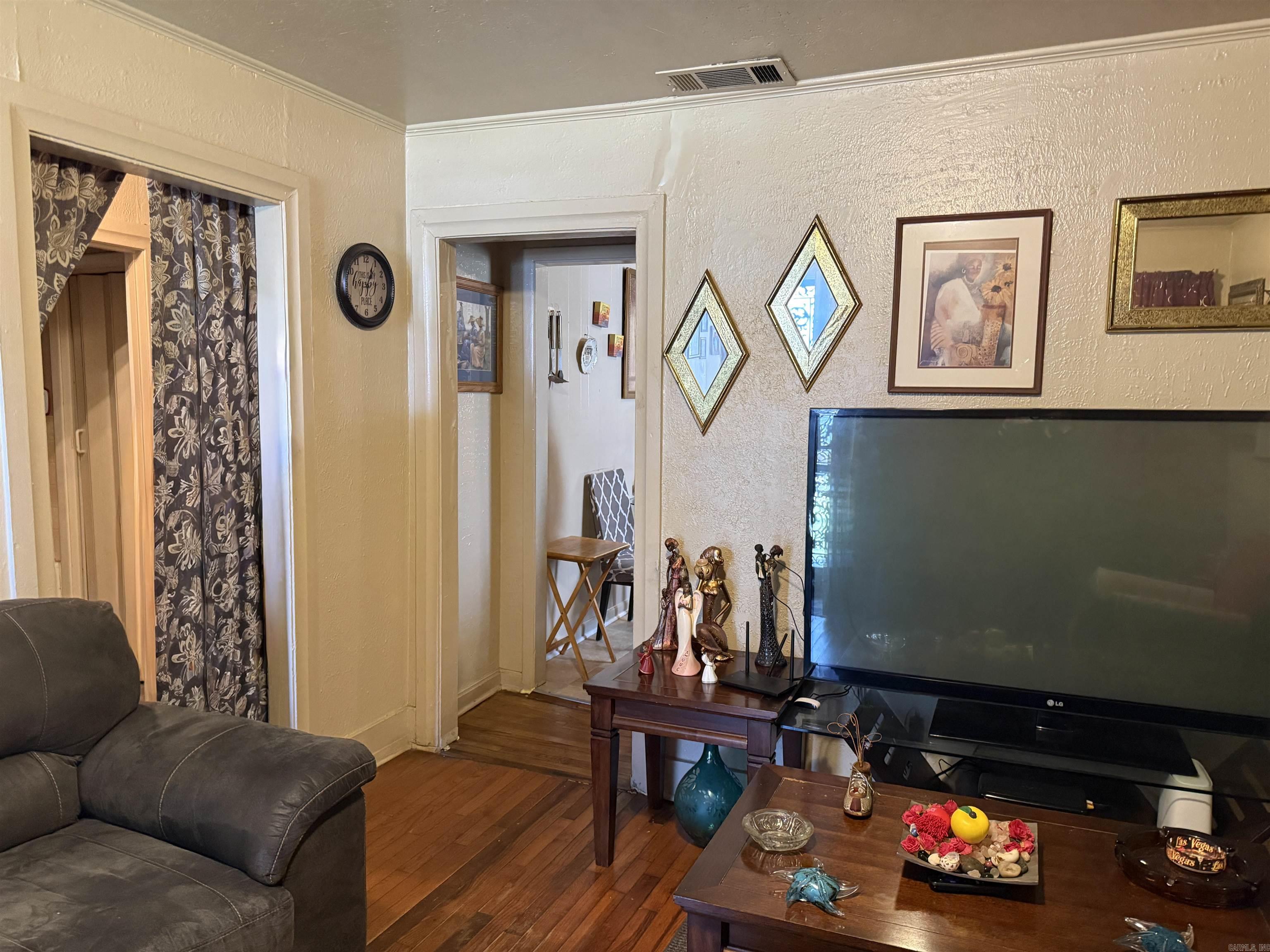 HYDE PARK - Residential