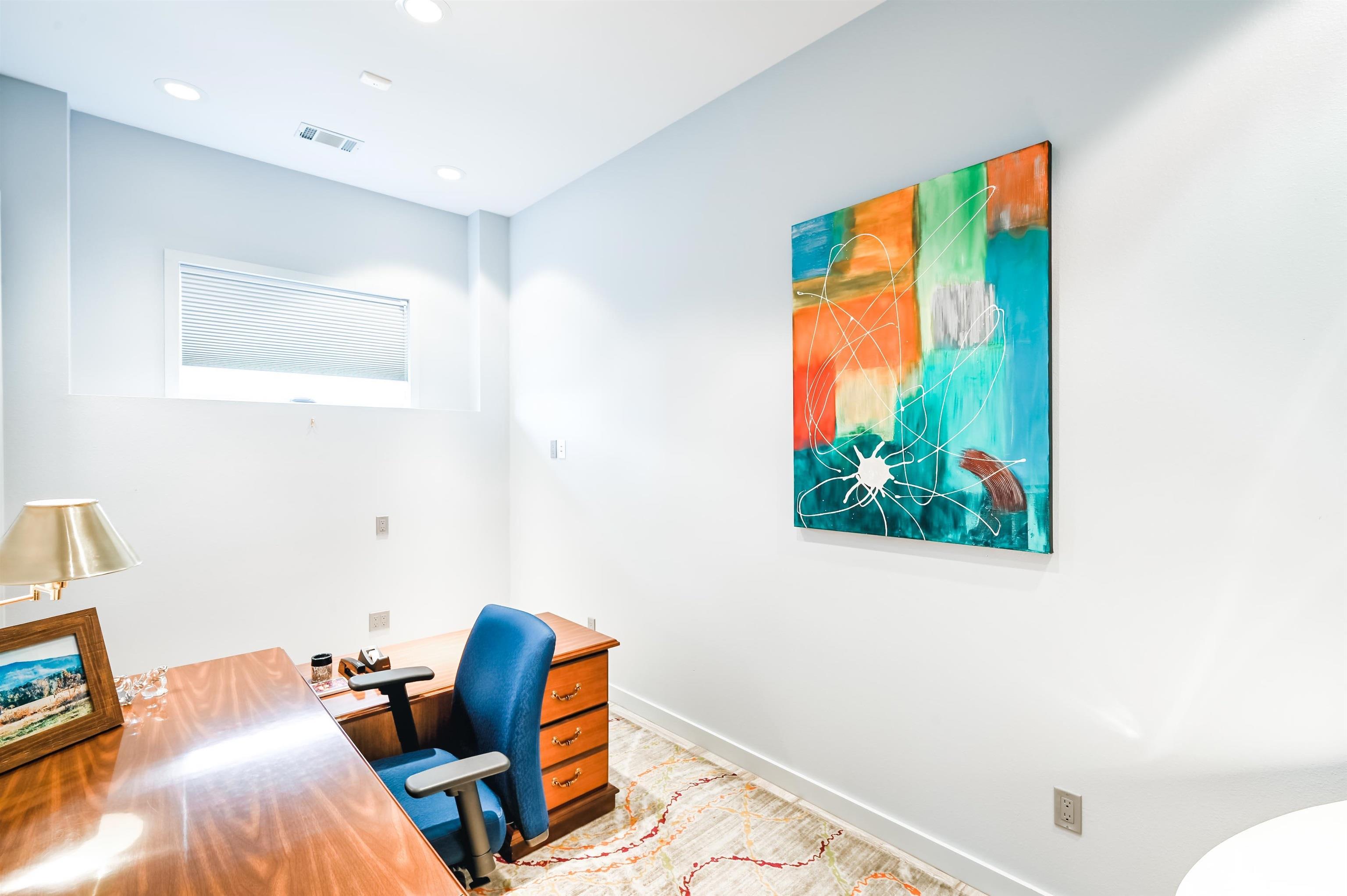 Point on Wilson Point - Residential