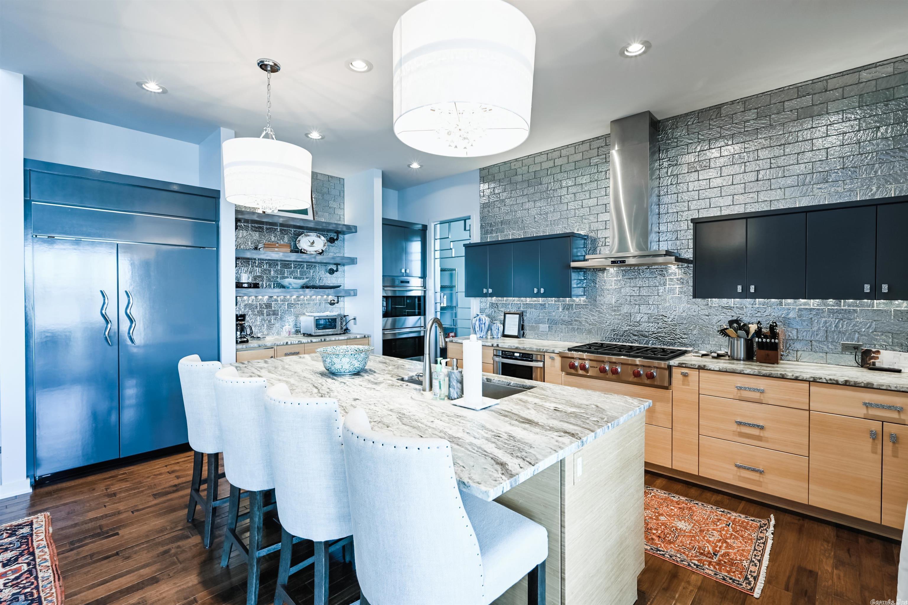 Point on Wilson Point - Residential