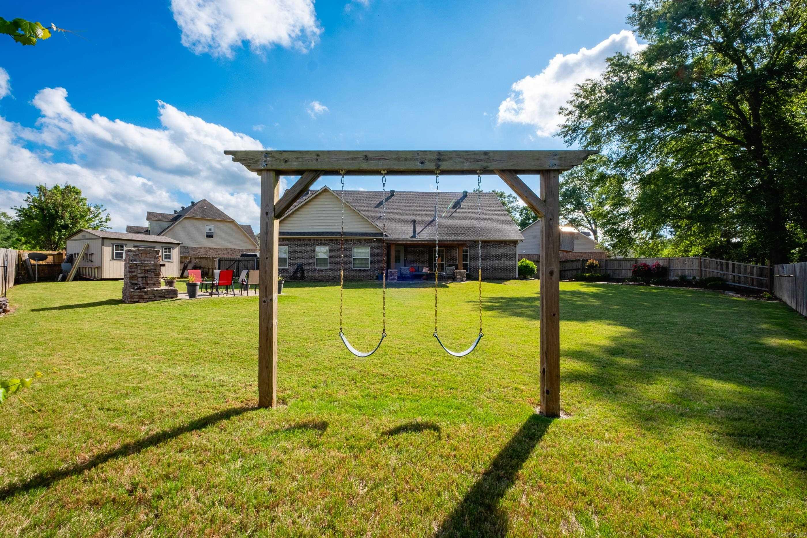 MEADOWLAKE - Residential