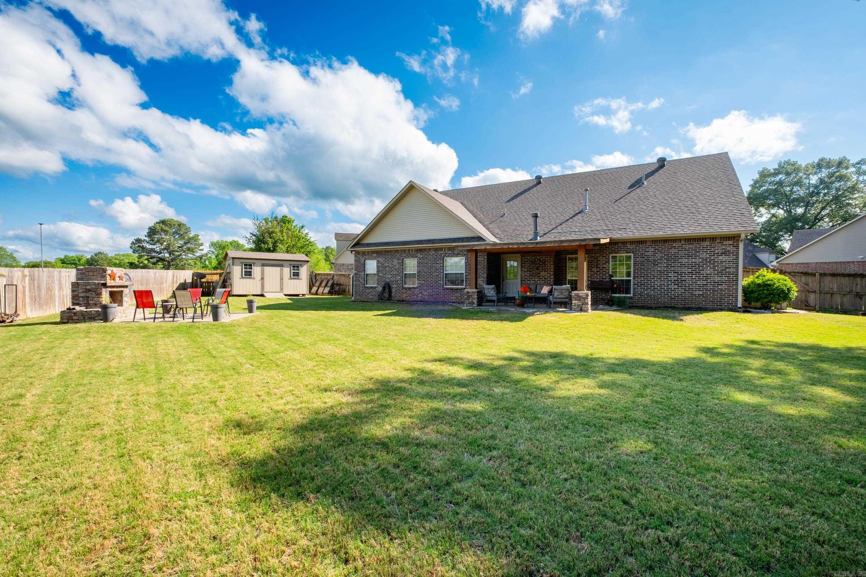 MEADOWLAKE - Residential