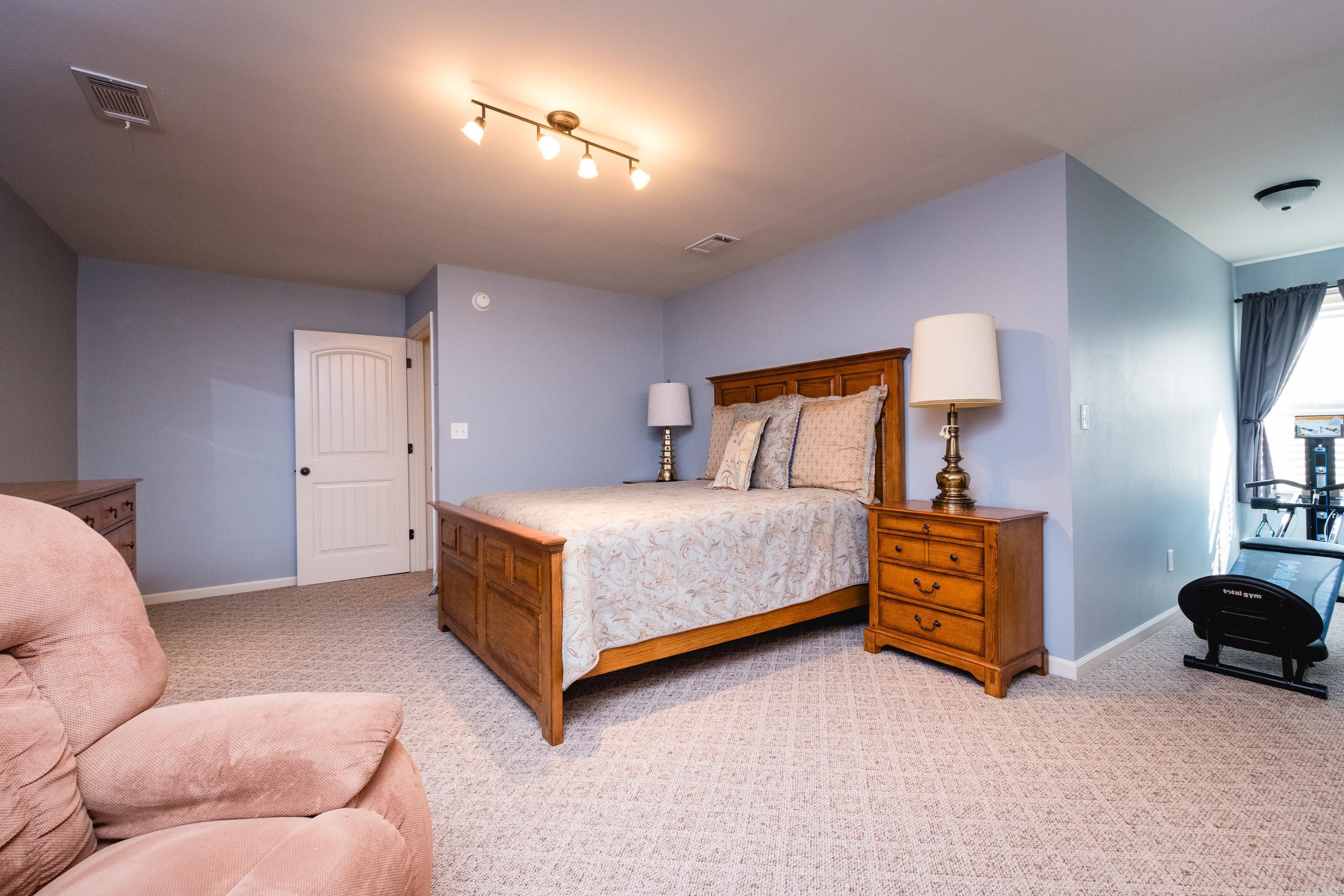 MEADOWLAKE - Residential