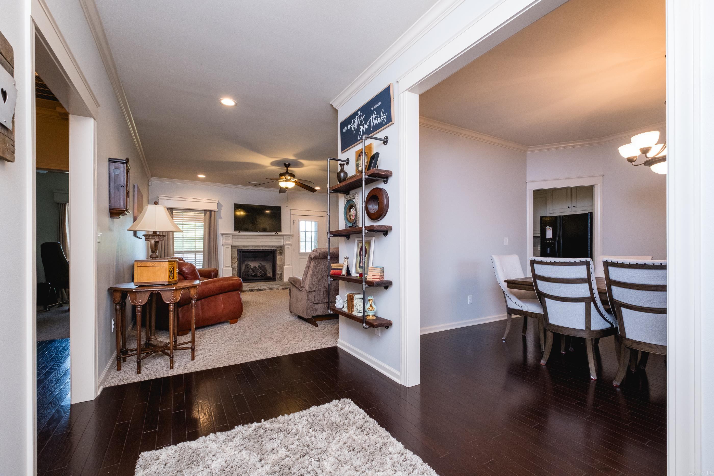 MEADOWLAKE - Residential