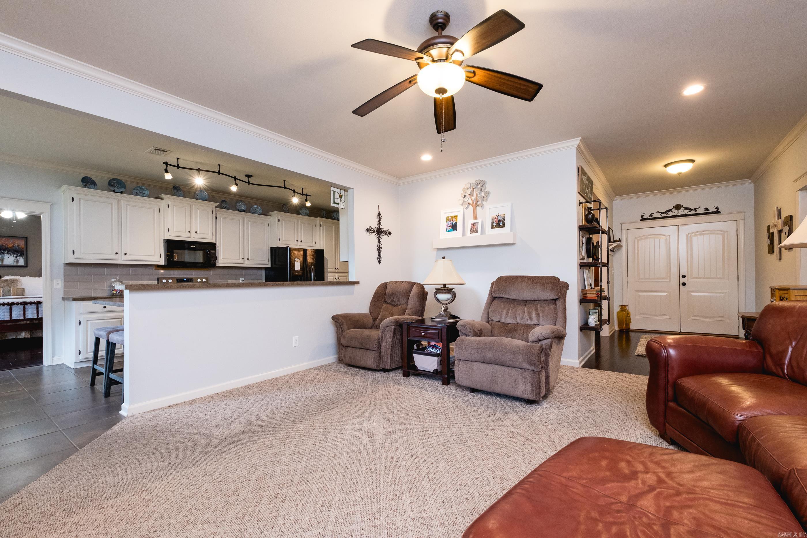 MEADOWLAKE - Residential