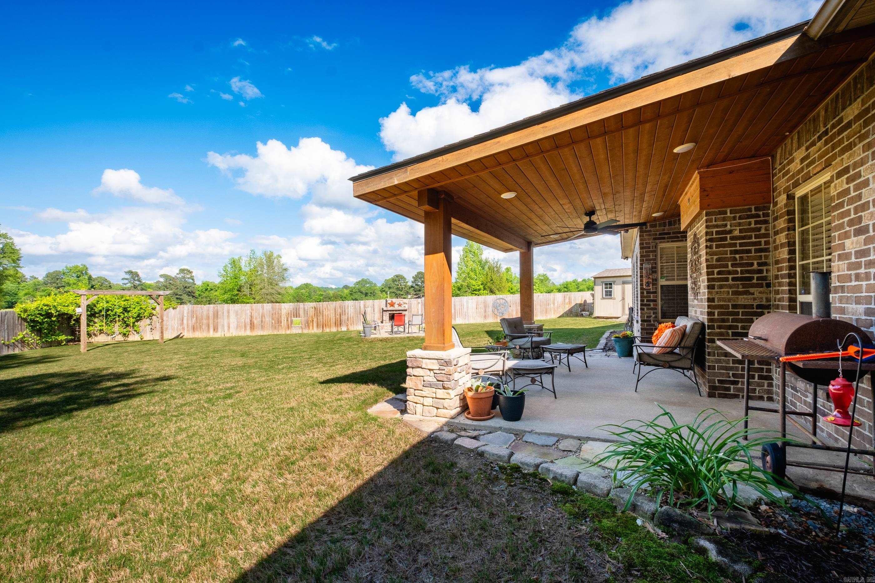 MEADOWLAKE - Residential
