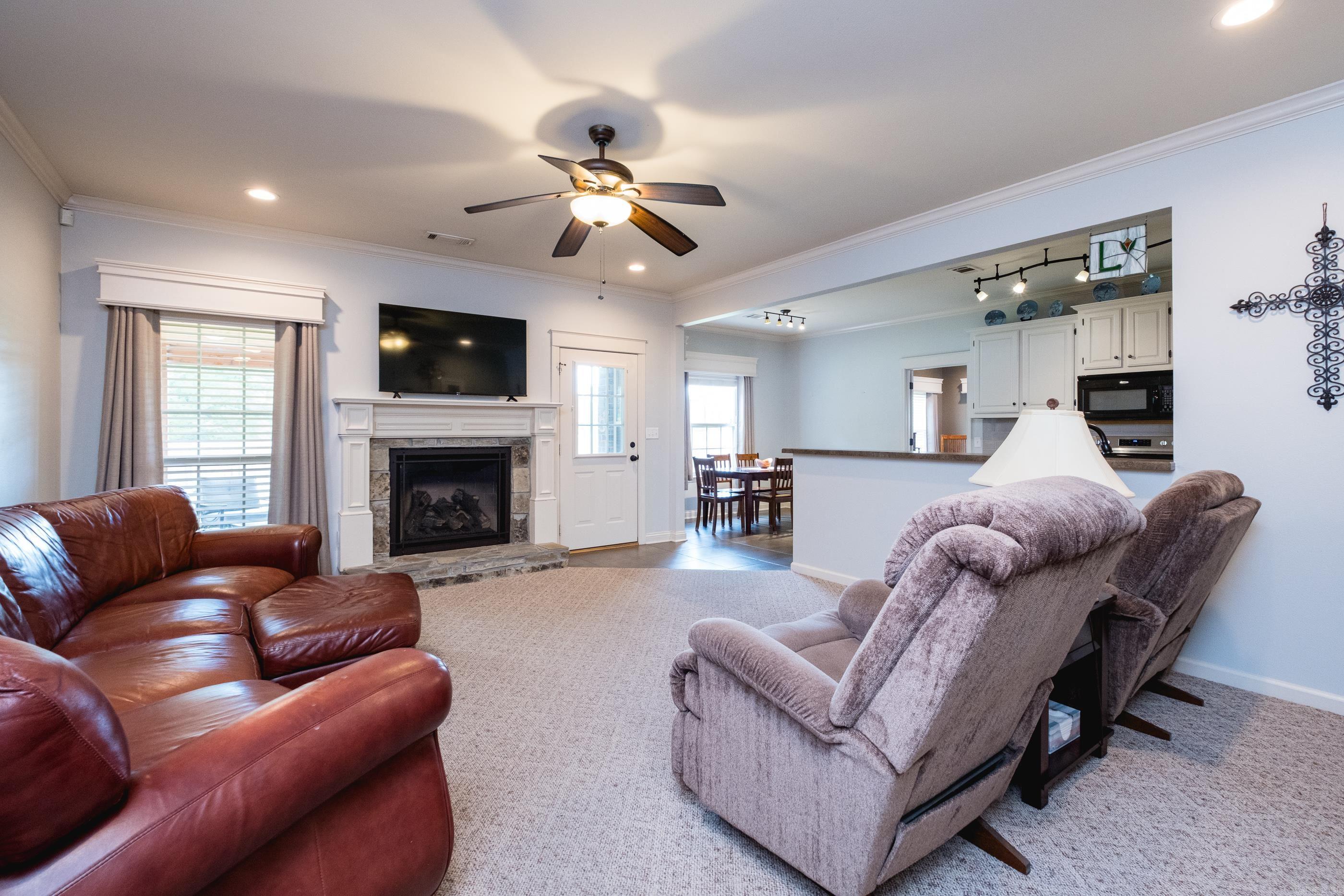 MEADOWLAKE - Residential