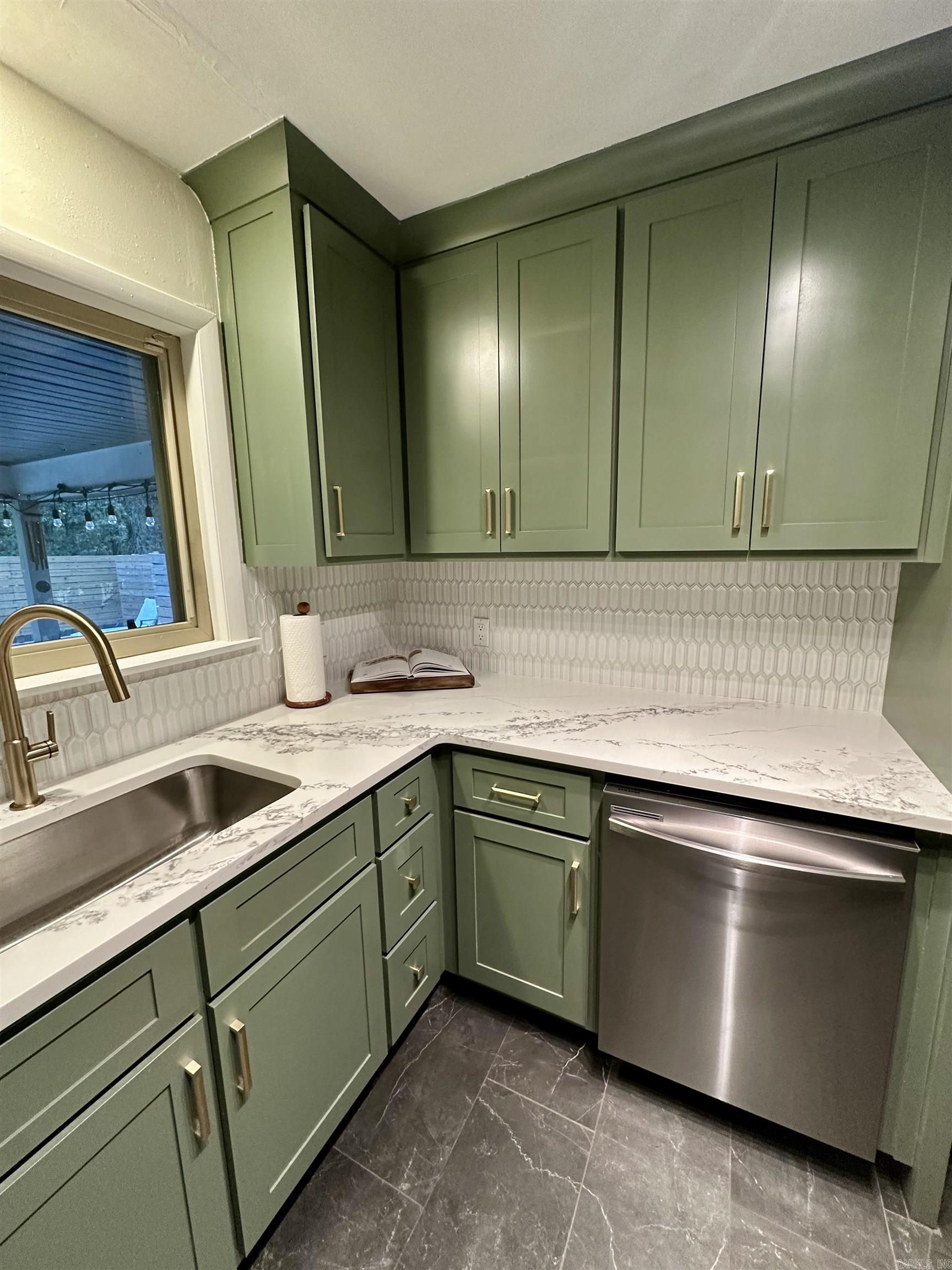 BRIARWOOD - Residential