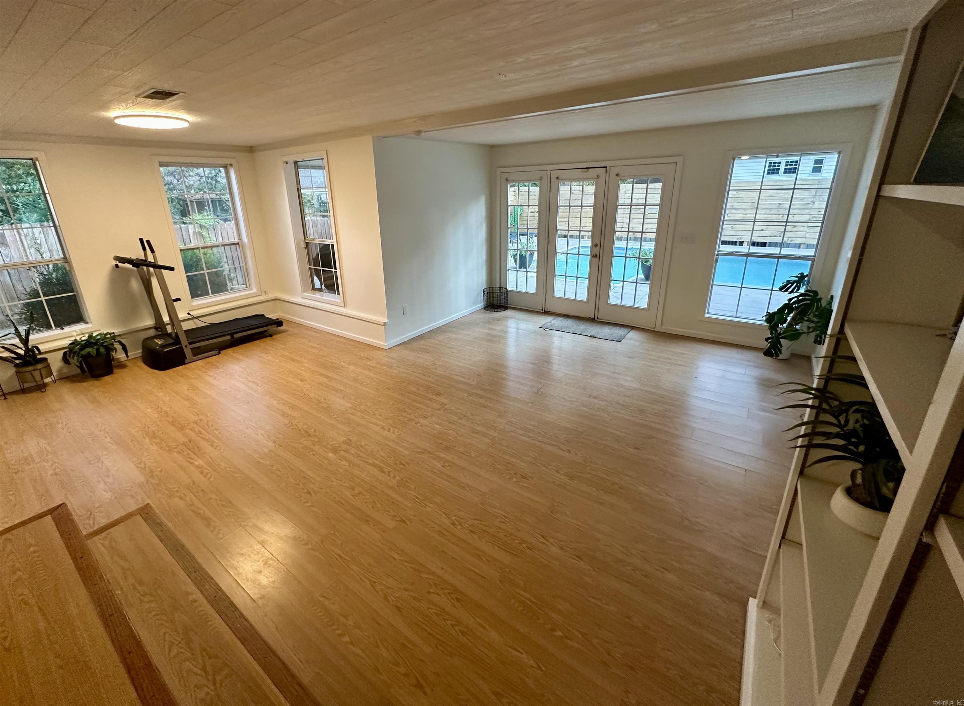 BRIARWOOD - Residential