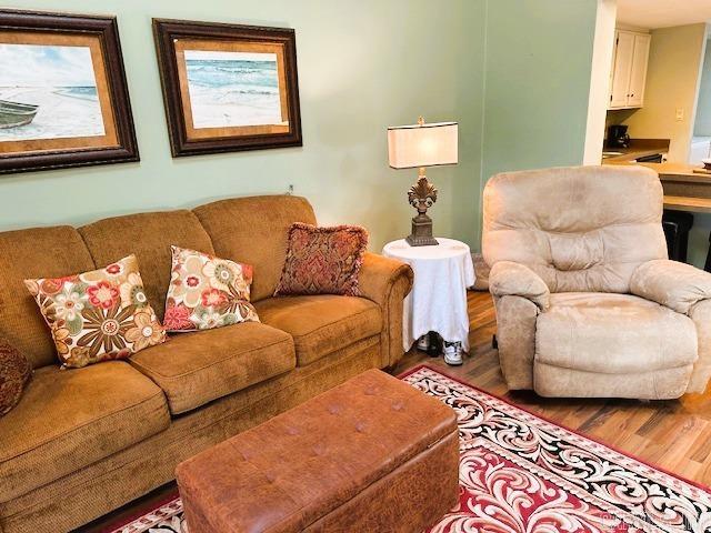 COUNTRY CLUB RIDGE - Residential