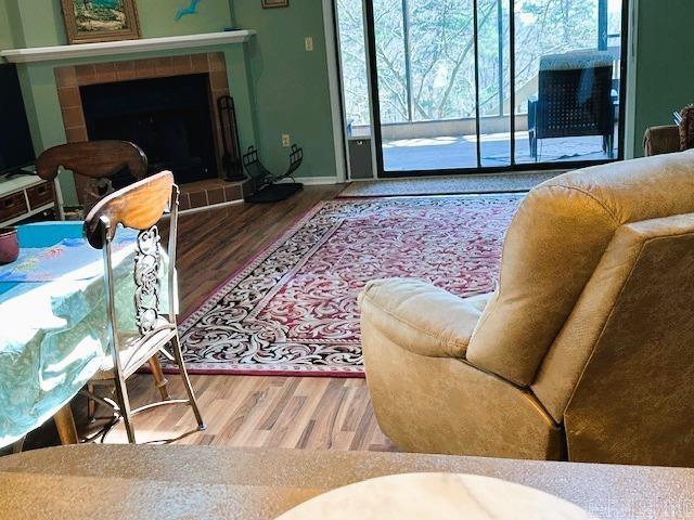 COUNTRY CLUB RIDGE - Residential