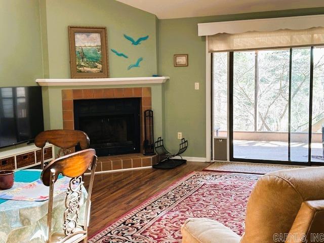 COUNTRY CLUB RIDGE - Residential