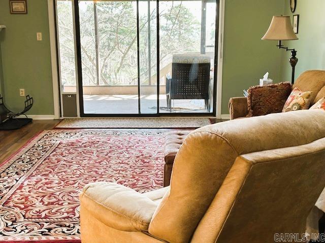 COUNTRY CLUB RIDGE - Residential