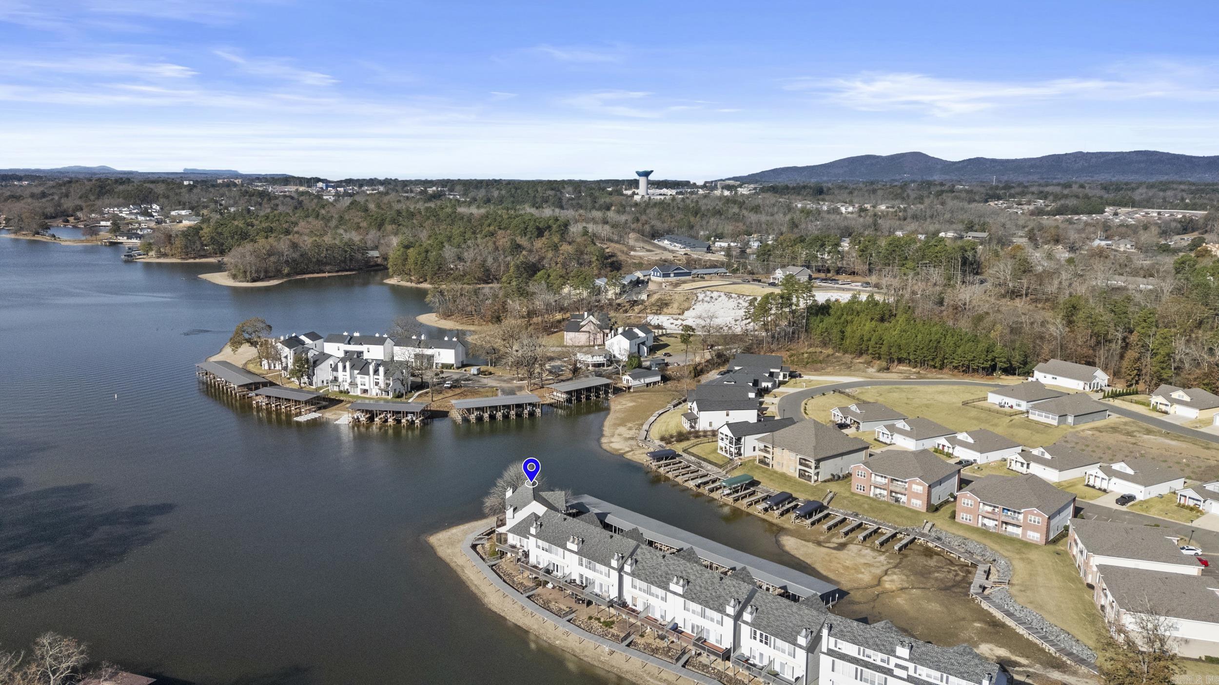 BAYSHORE TOWNHOMES - Residential