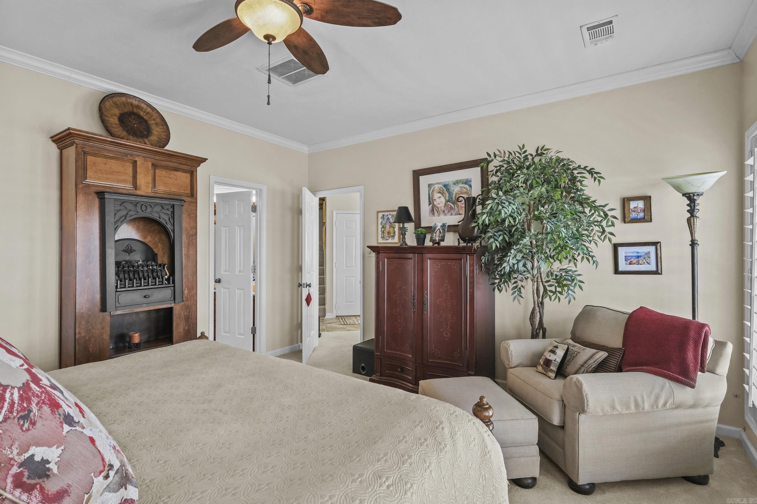 BAYSHORE TOWNHOMES - Residential