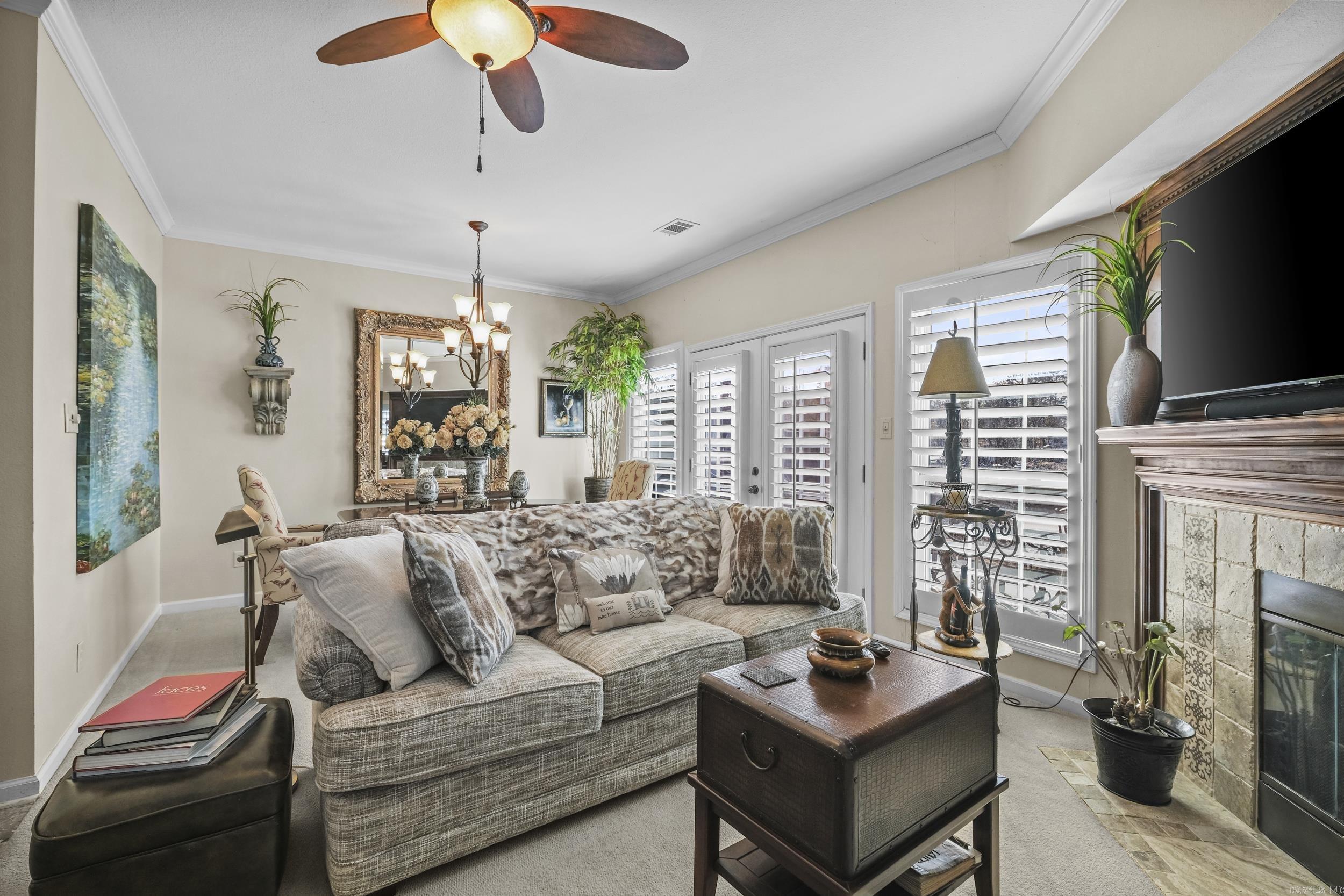 BAYSHORE TOWNHOMES - Residential