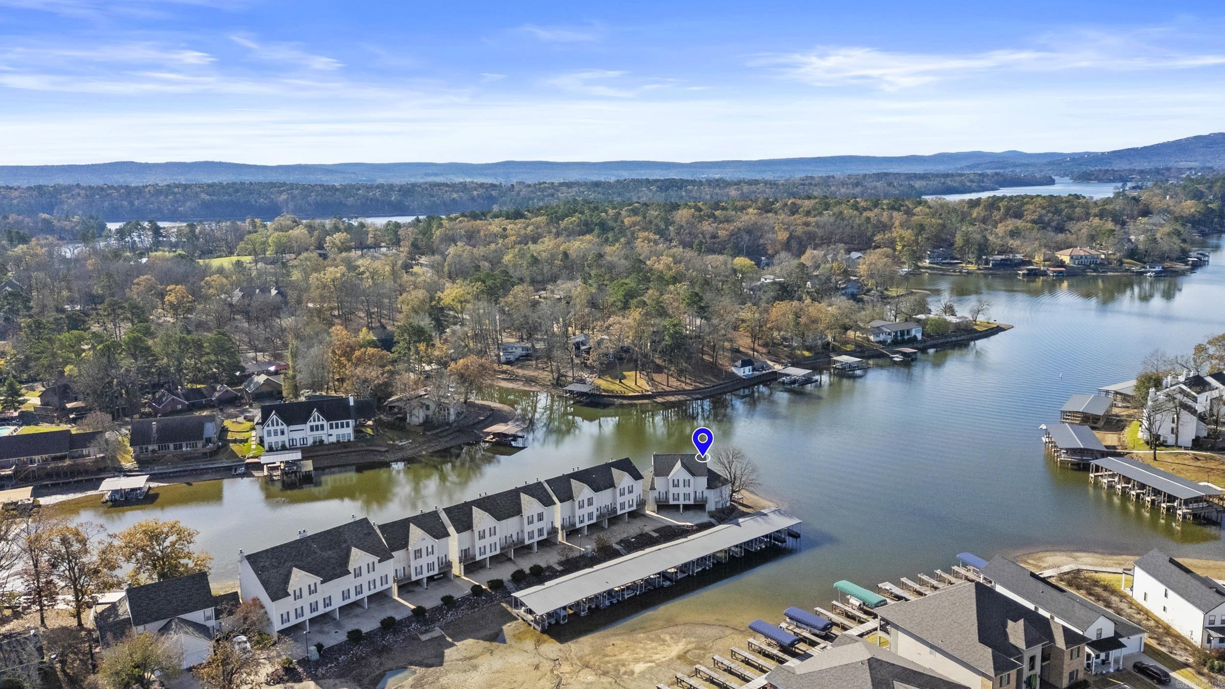 BAYSHORE TOWNHOMES - Residential