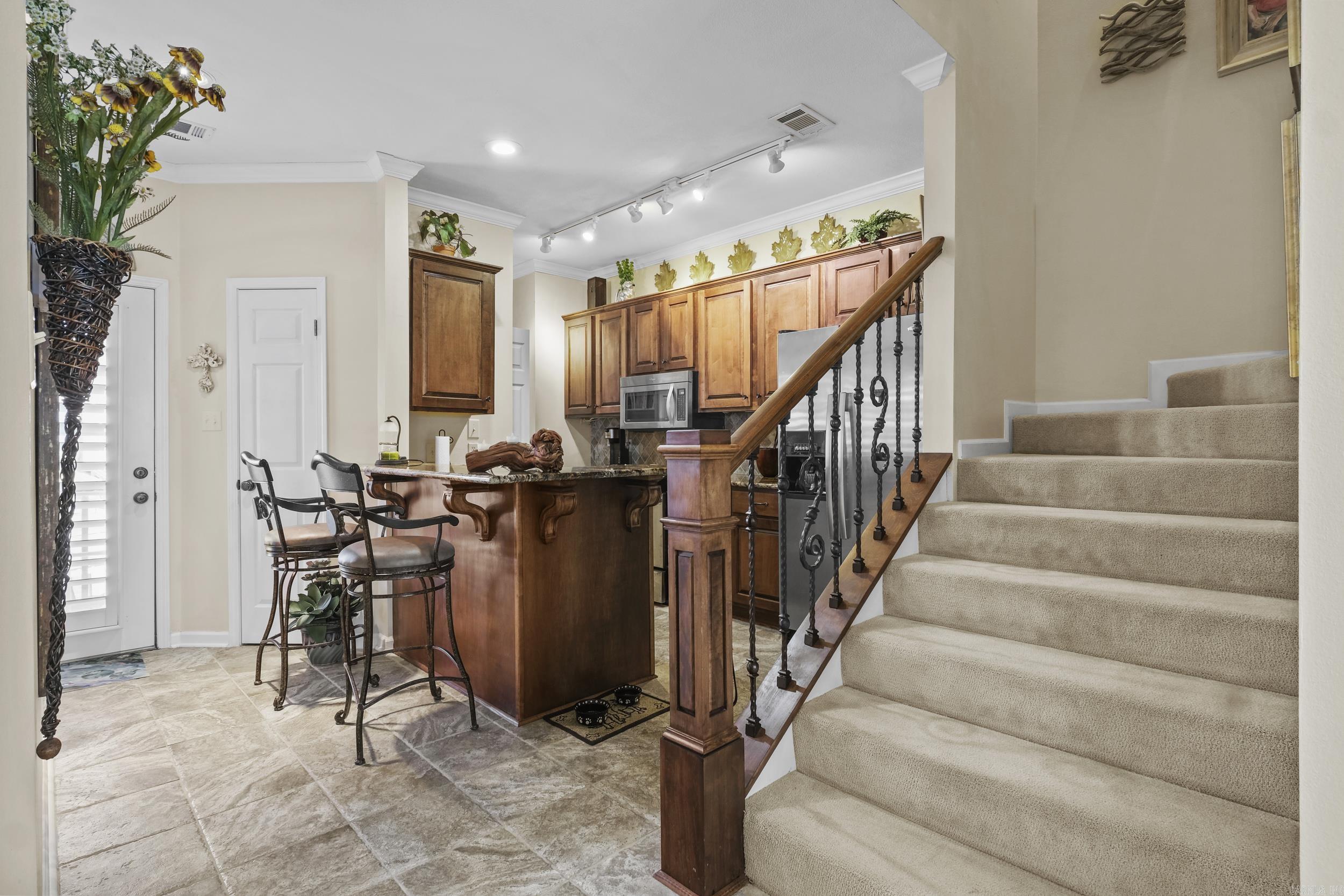 BAYSHORE TOWNHOMES - Residential