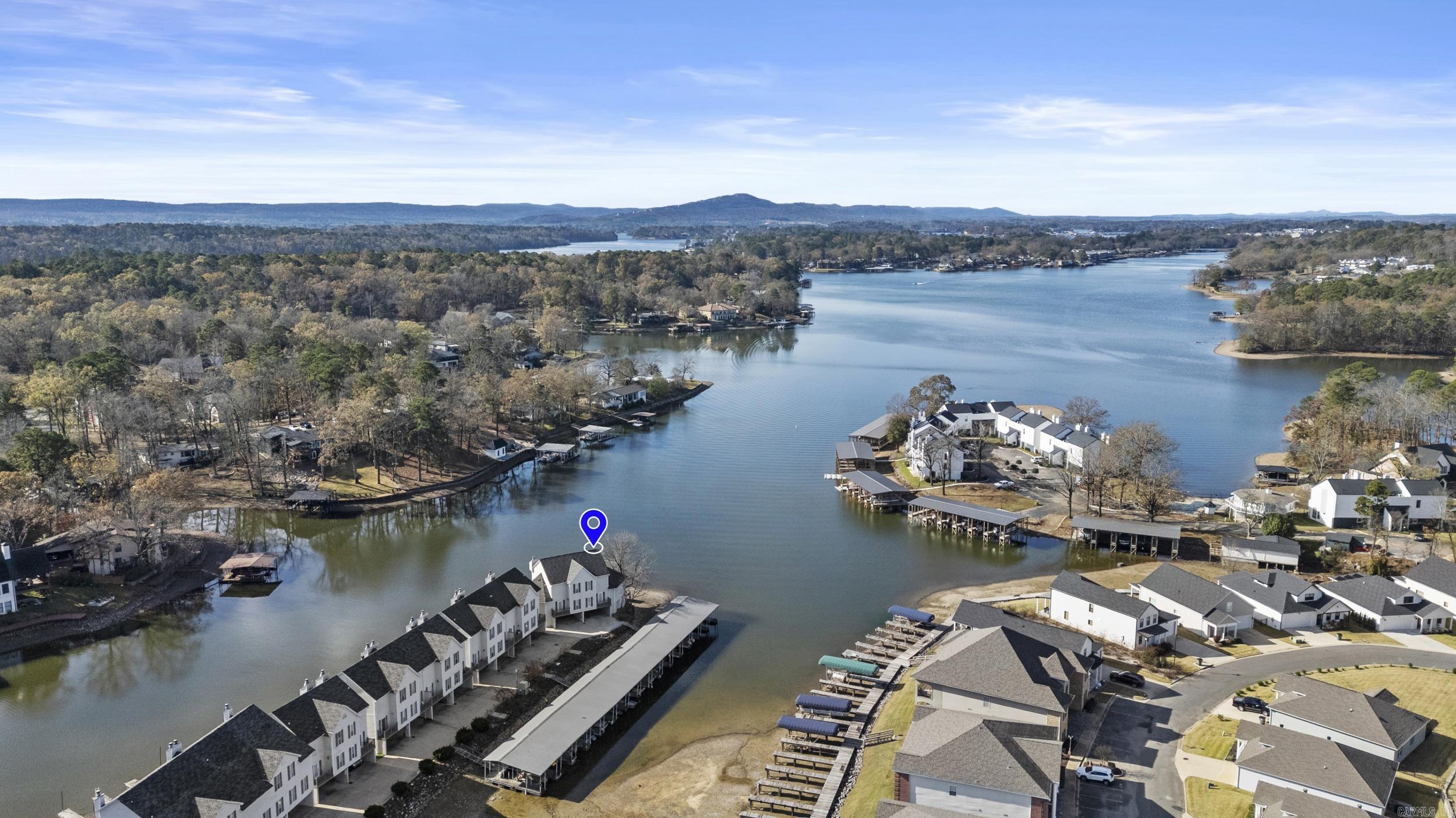 BAYSHORE TOWNHOMES - Residential