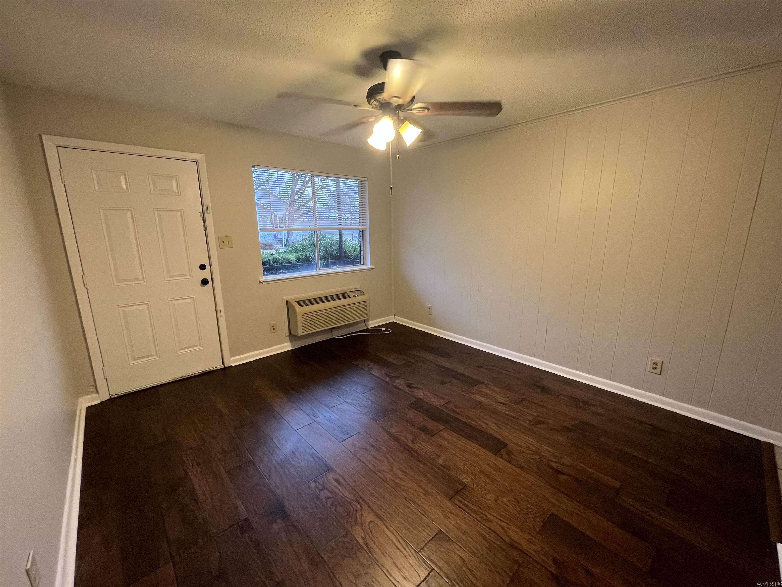 Pulaski Heights - Residential Lease