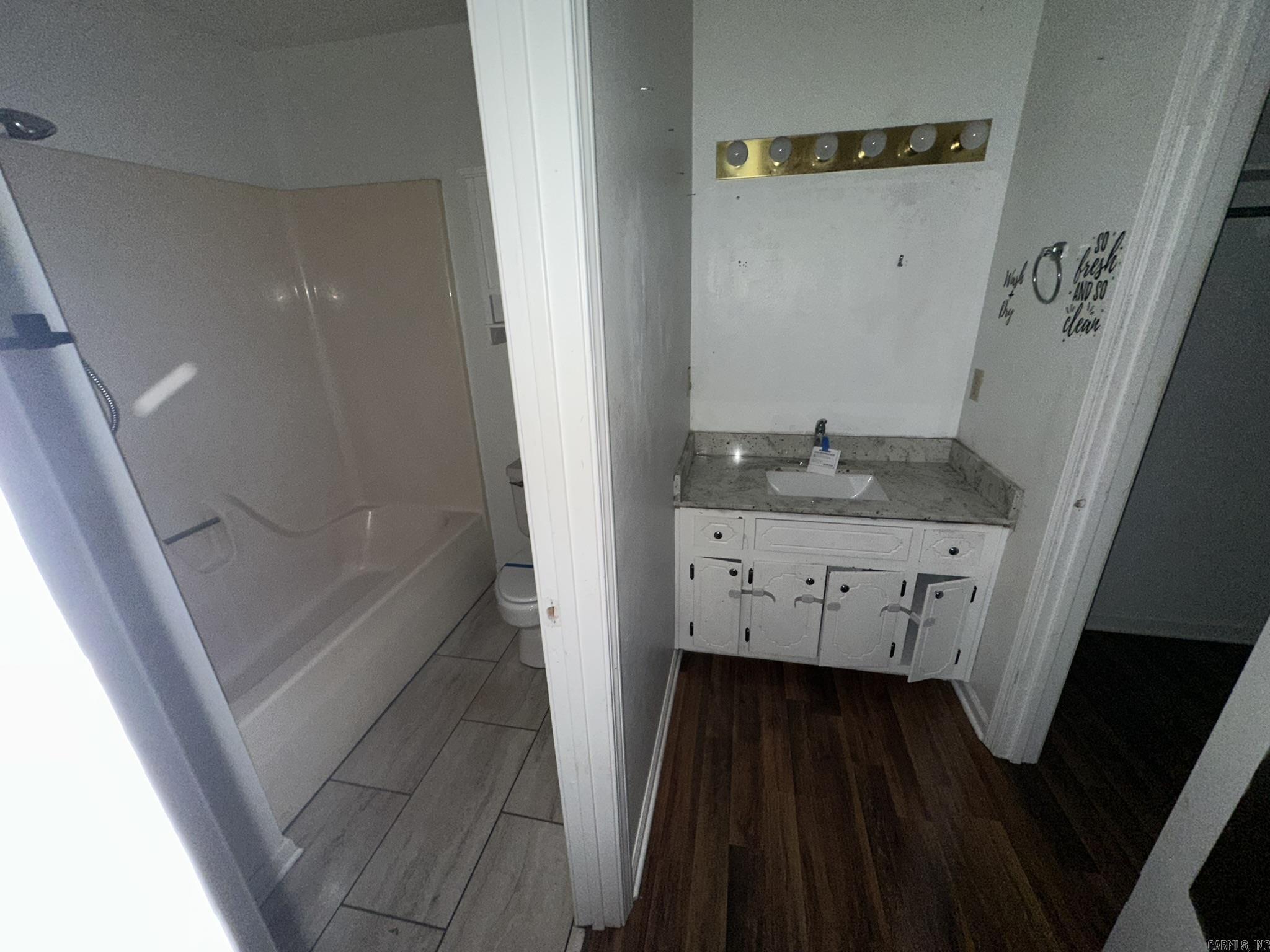 Leitners #6 - Residential