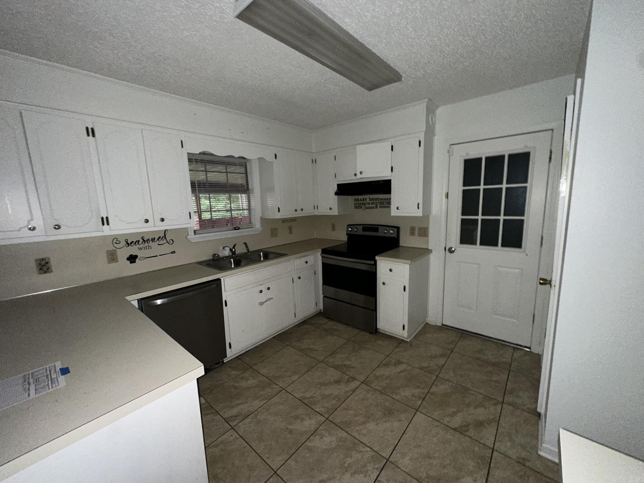 Leitners #6 - Residential