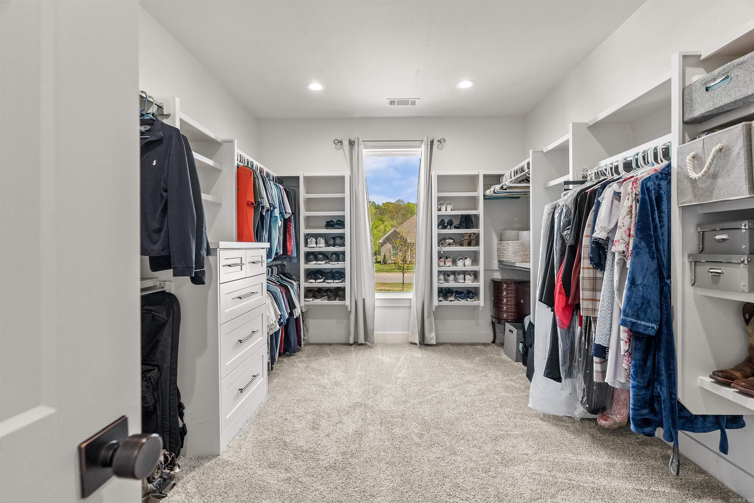 NORTH SHORE @ HURRICANE LAKE EST - Residential