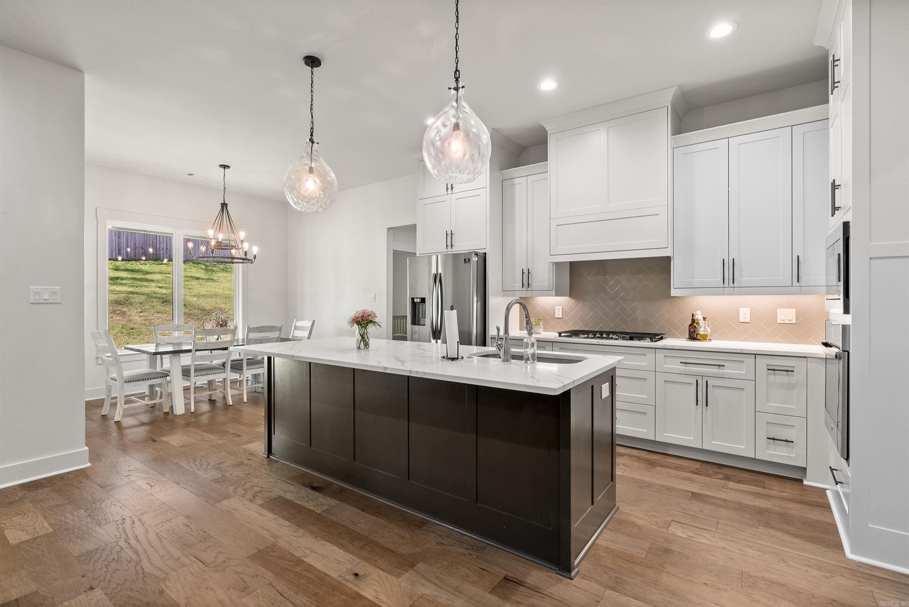 NORTH SHORE @ HURRICANE LAKE EST - Residential