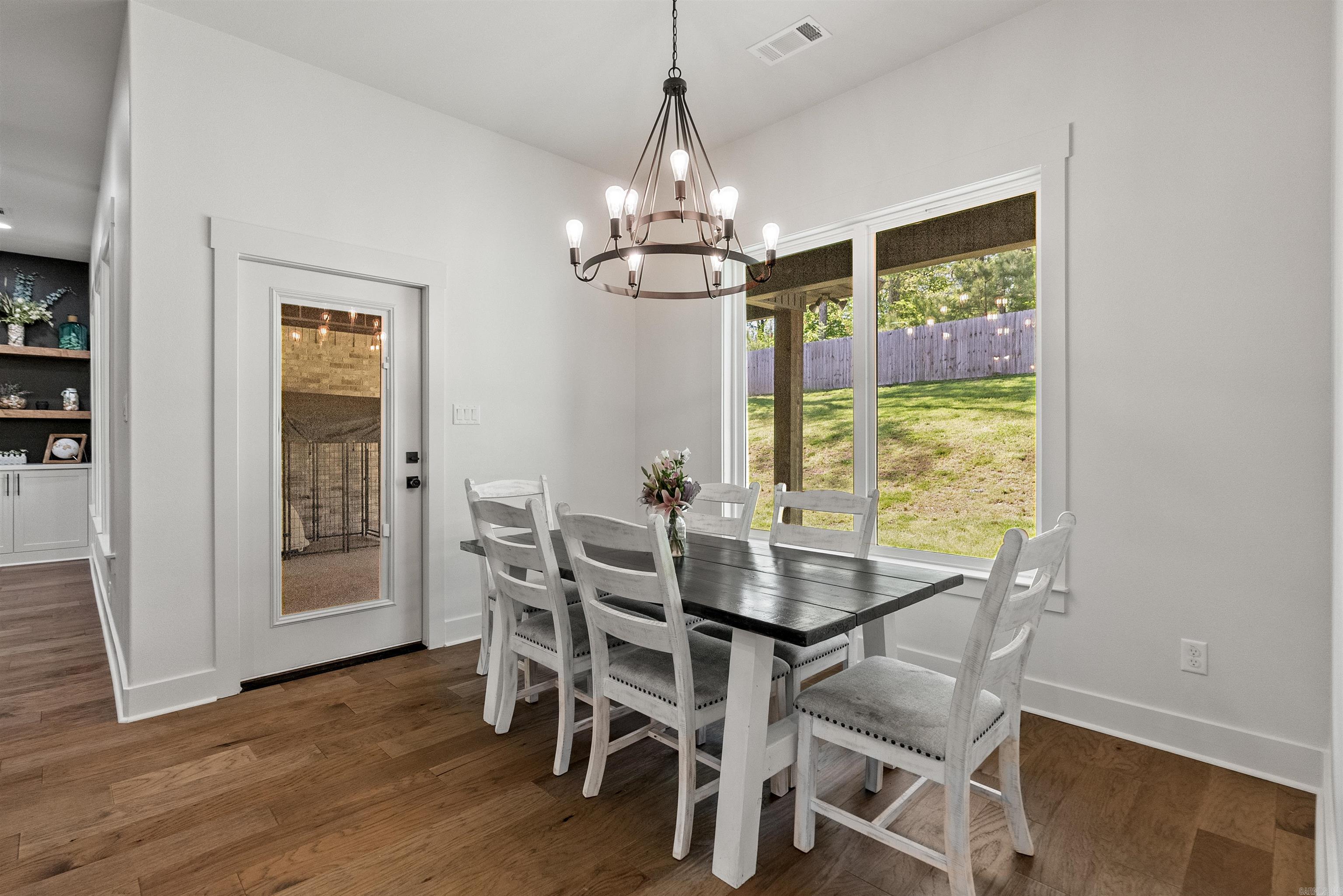 NORTH SHORE @ HURRICANE LAKE EST - Residential