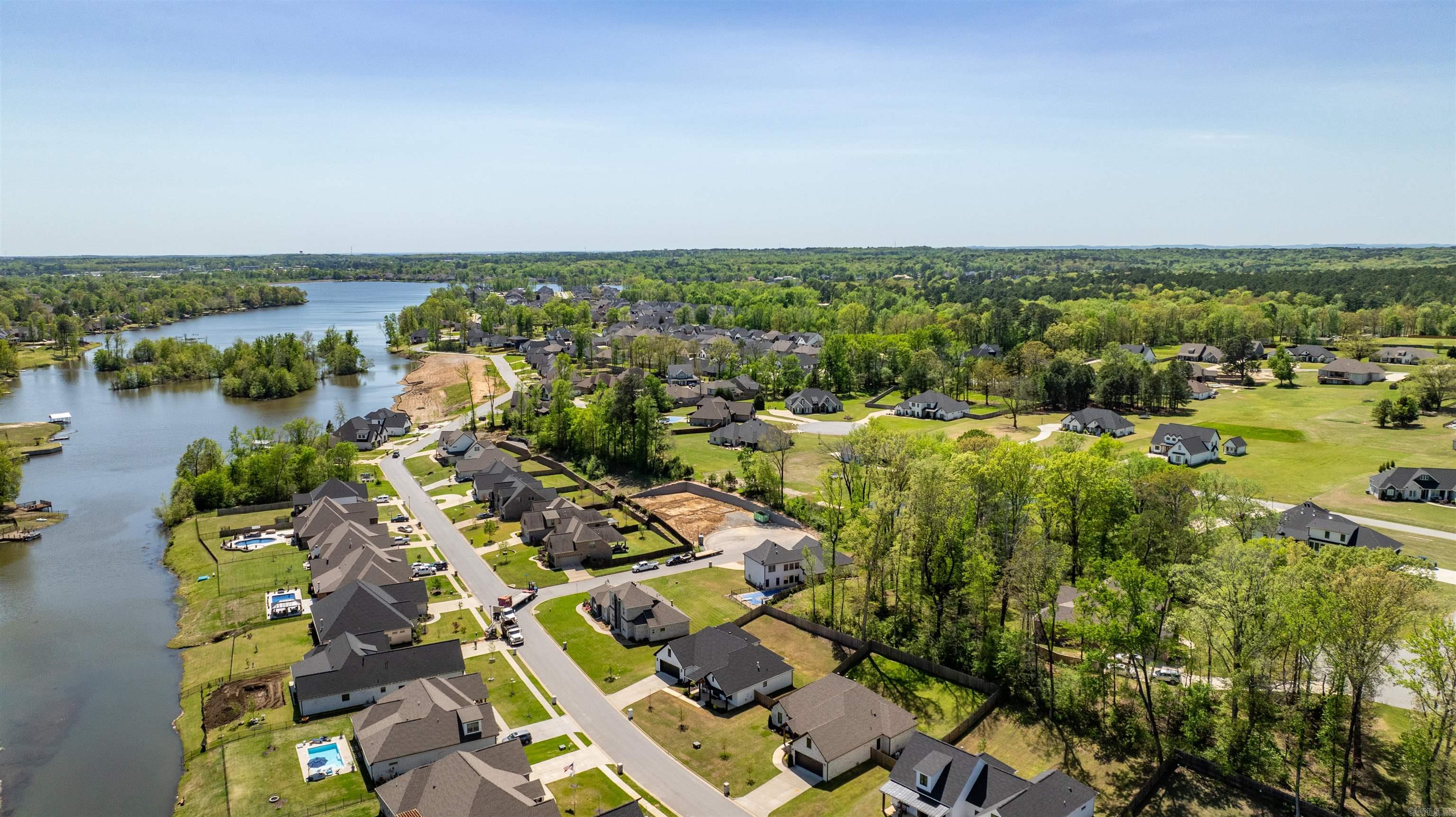 NORTH SHORE @ HURRICANE LAKE EST - Residential