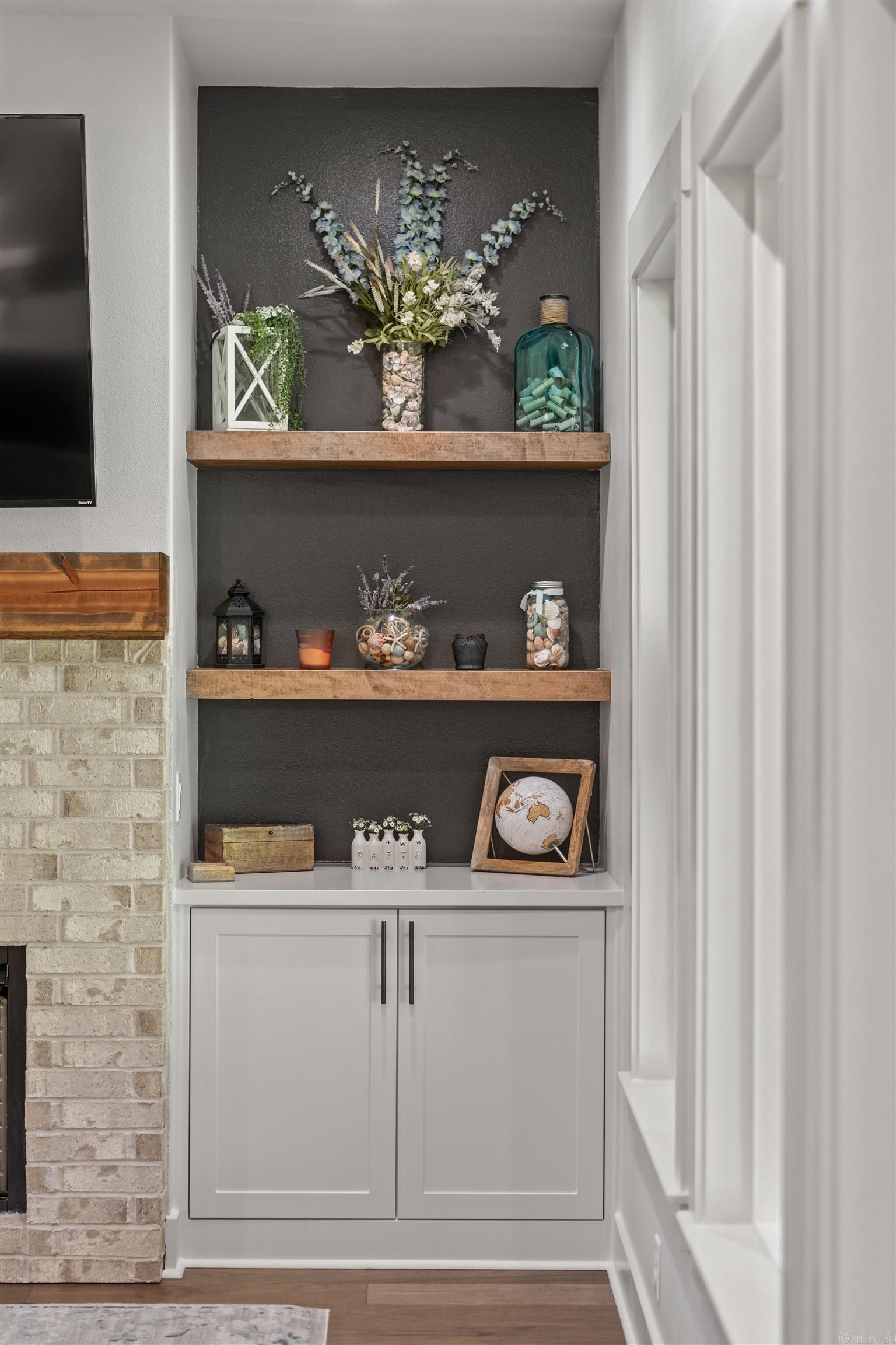 NORTH SHORE @ HURRICANE LAKE EST - Residential