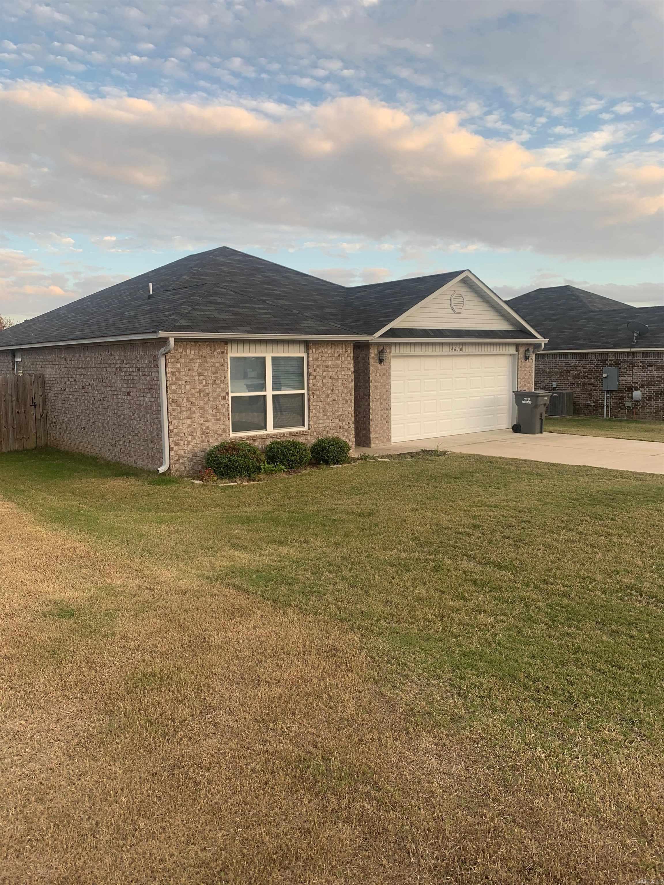 JUDE'S CROSSING - Residential