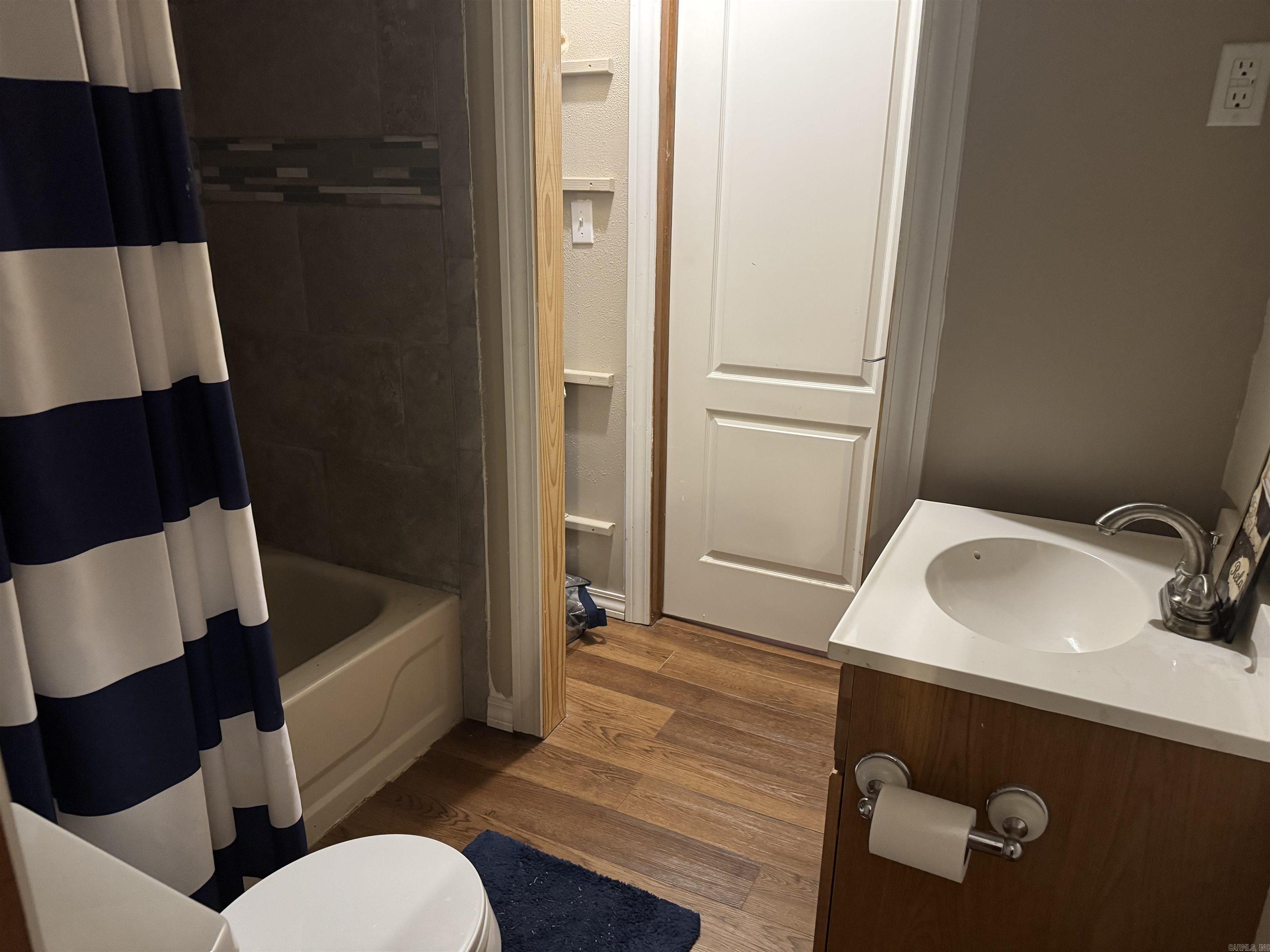 Piney Bay - Residential