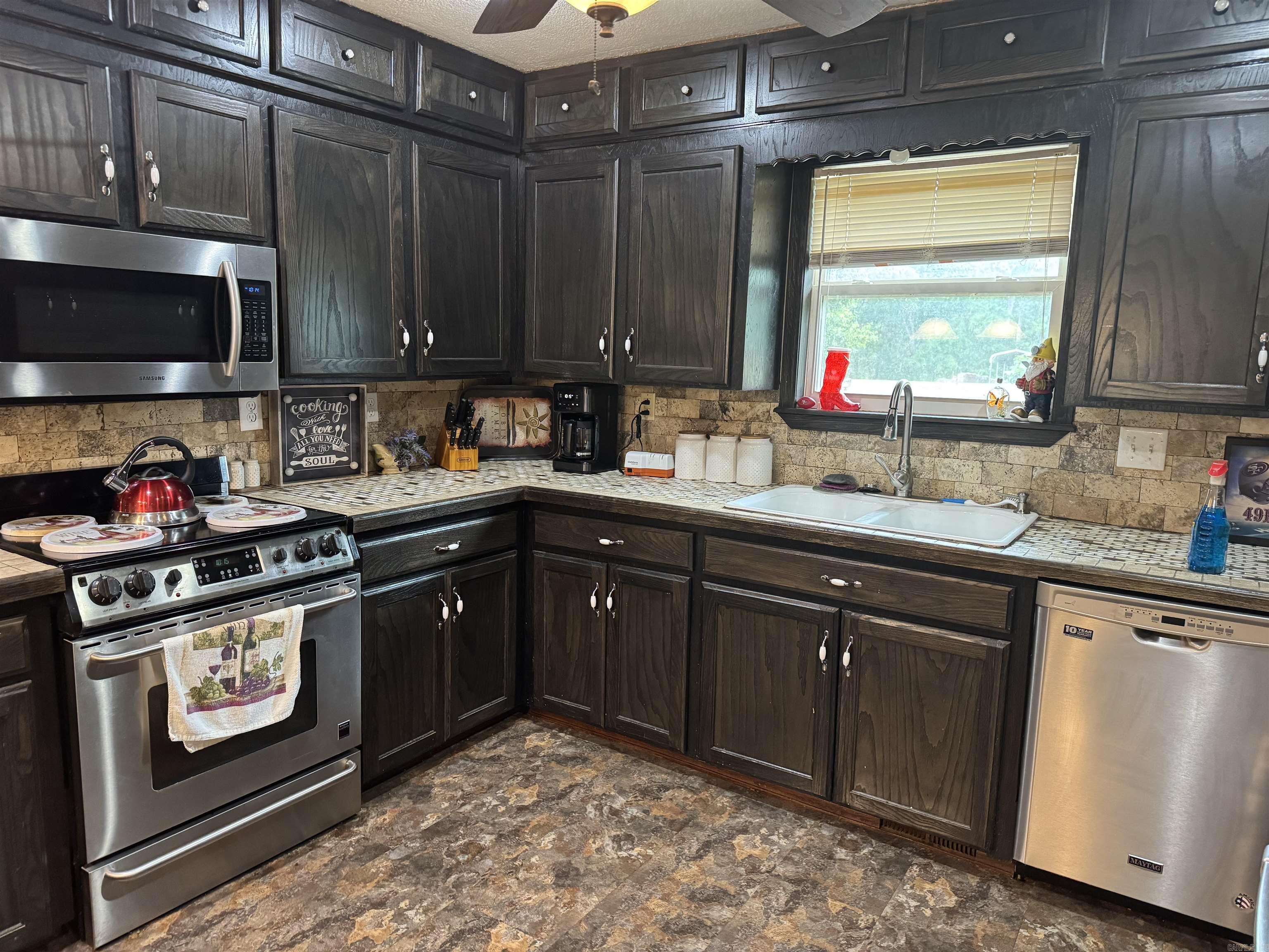 Piney Bay - Residential