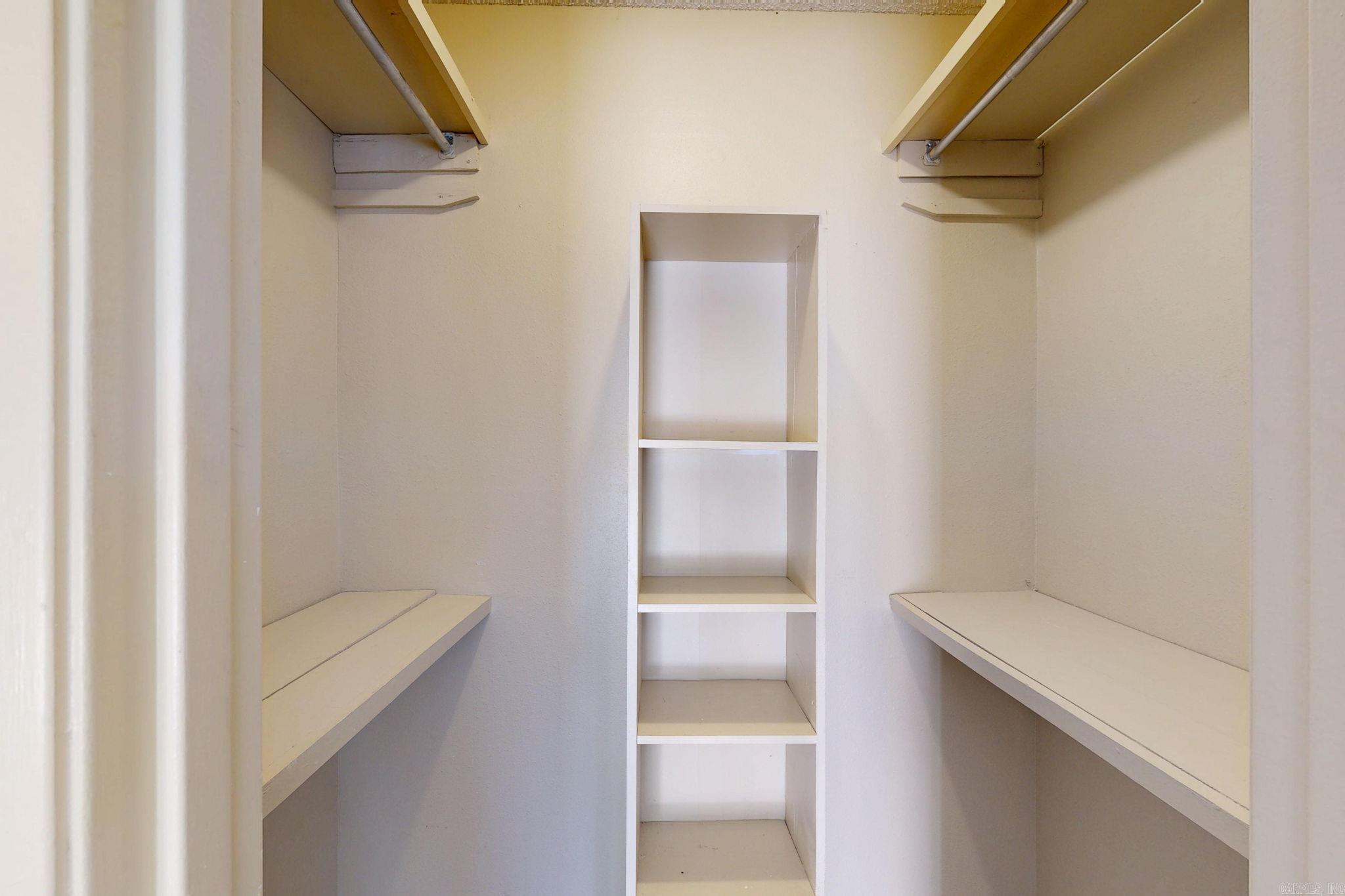 WILLOWBROOK TERRACE HPR - Residential