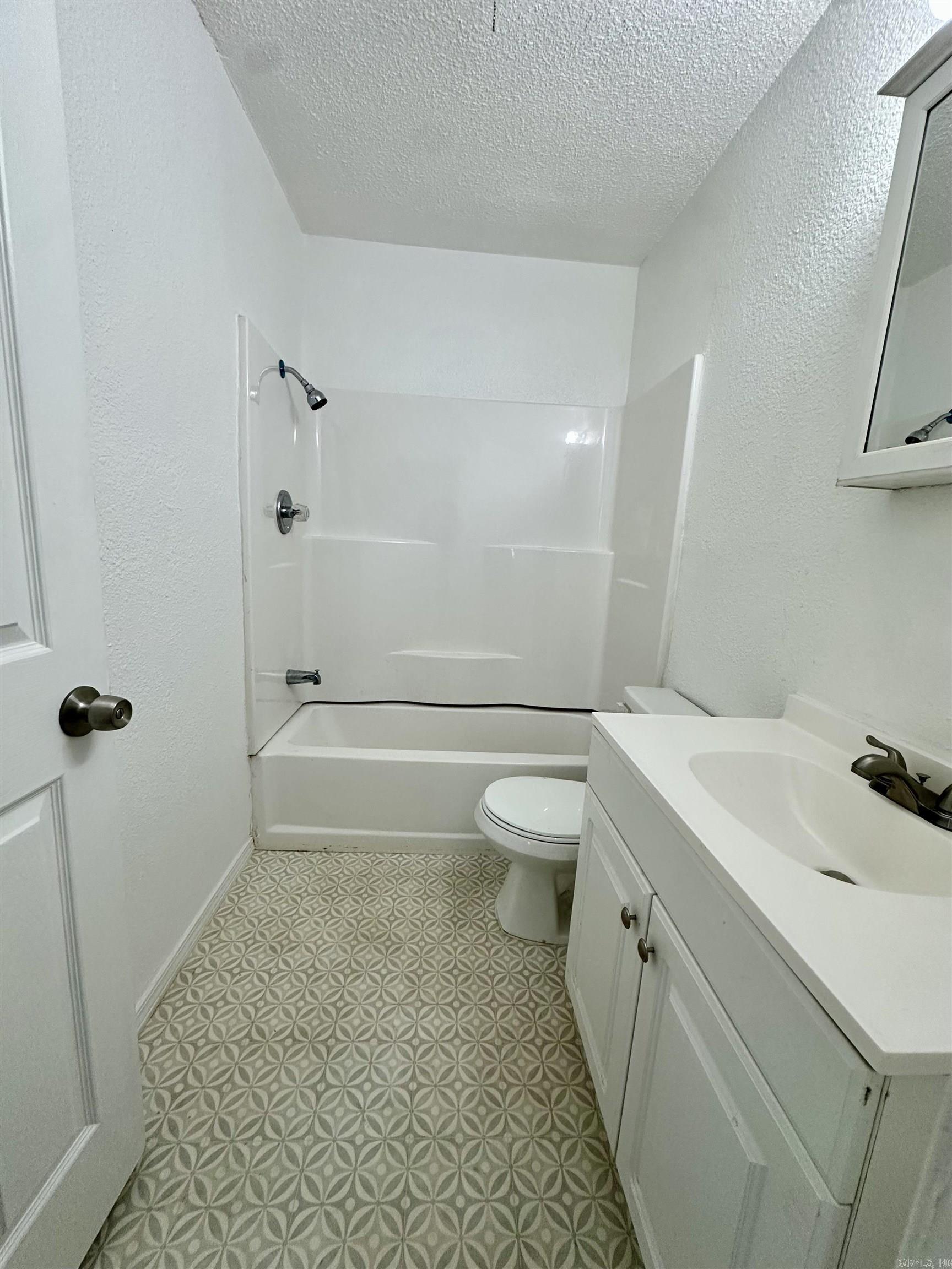 WATSON MANOR - Residential