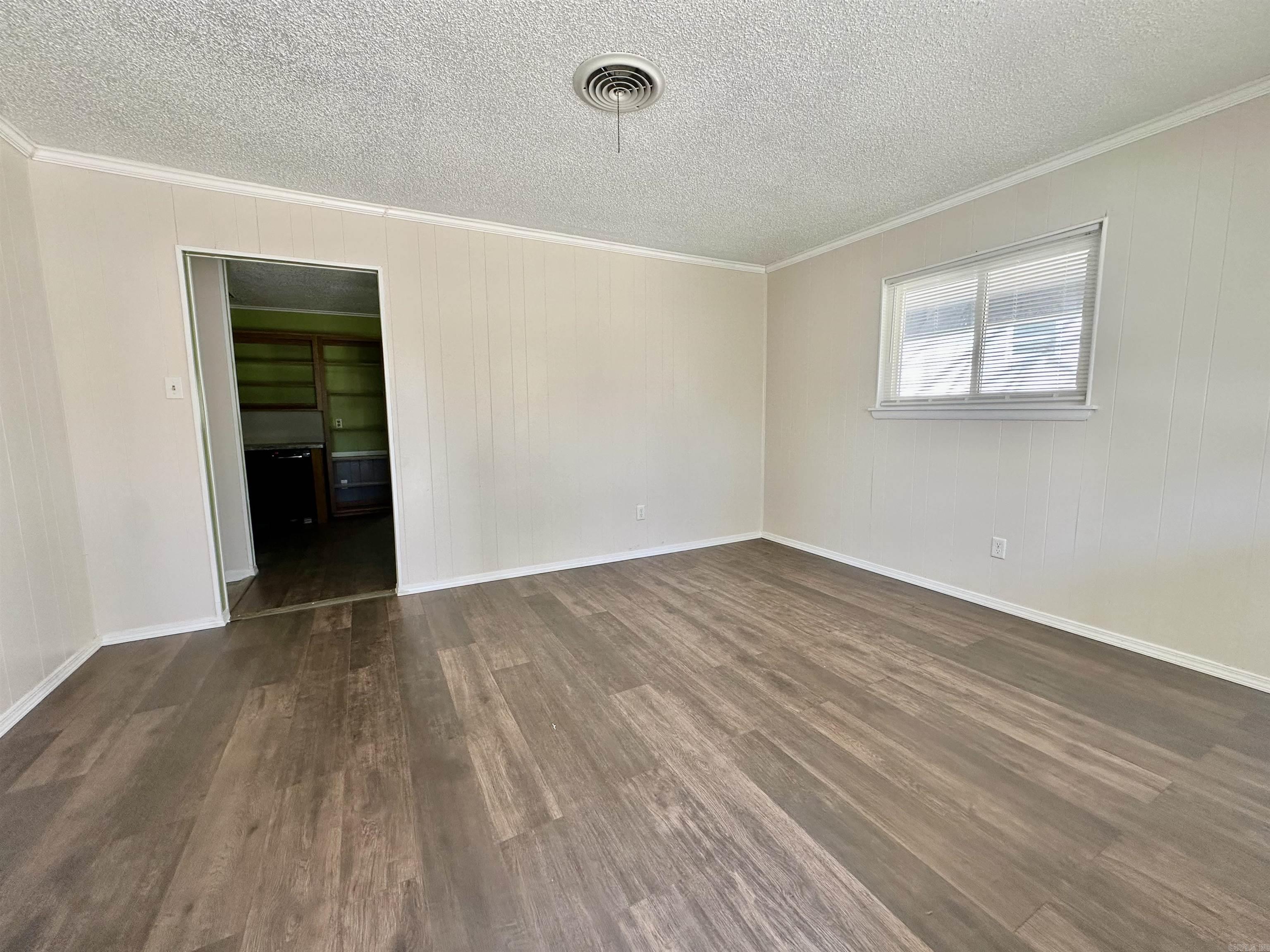 WATSON MANOR - Residential