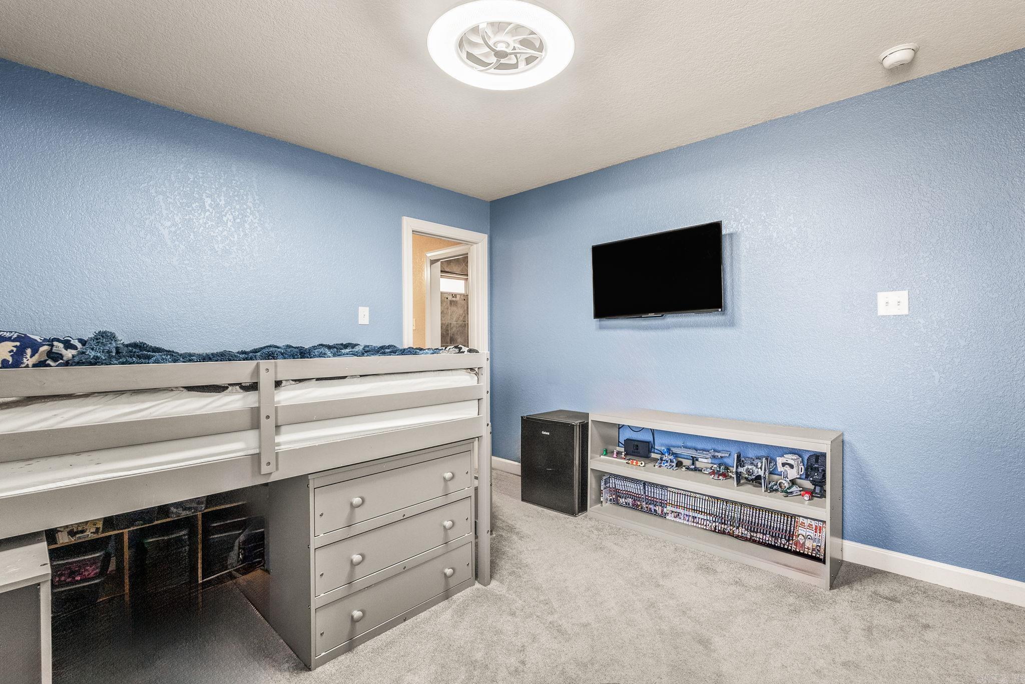 MYSTERY LAKE @ GREYSTONE - Residential