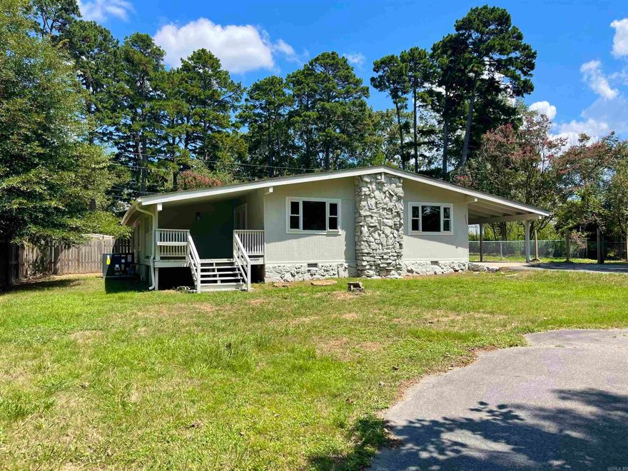 Completely renovated 3-bedroom, 2-bath home featuring new HVAC, roof, electrical, water heater, insulation, and ducts for peace of mind. Gorgeous luxury vinyl plank flooring flows throughout the open, inviting spaces. The kitchen steals the show with new cabinetry, appliances, a custom island, and beautiful quartz countertops. Enjoy a versatile office or playroom just off the kitchen. Situated in a quiet, established neighborhood with a spacious backyard perfect for outdoor living. Only 5 minutes from the Damsite Marina and conveniently close to shopping, dining, and all Heber Springs has to offer. Schedule your showing today to see this beautiful home.