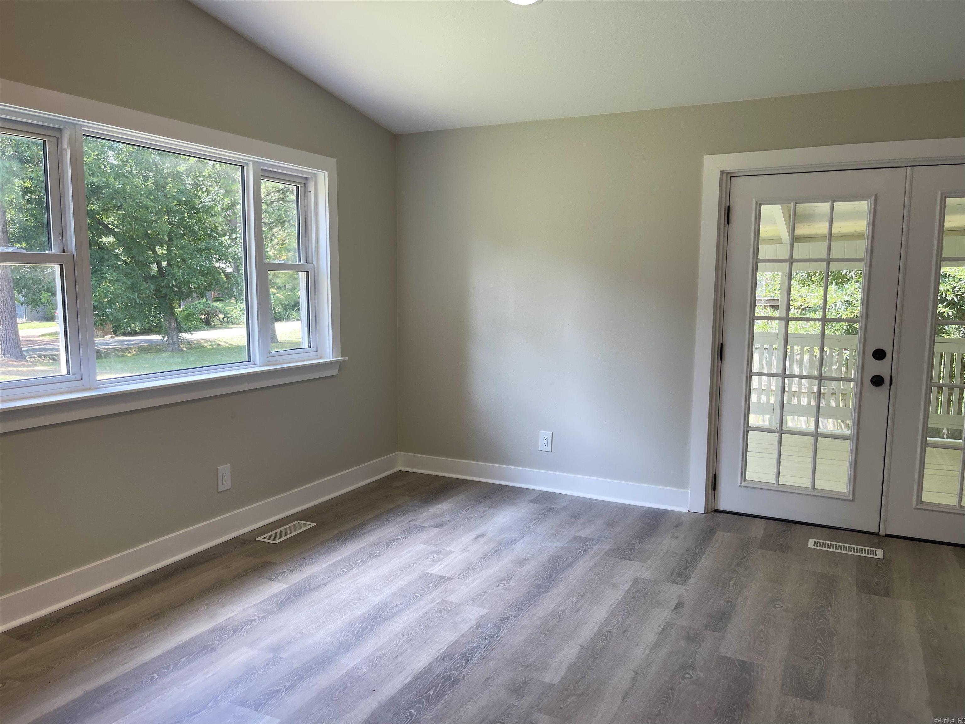 BRIARCLIFF - Residential