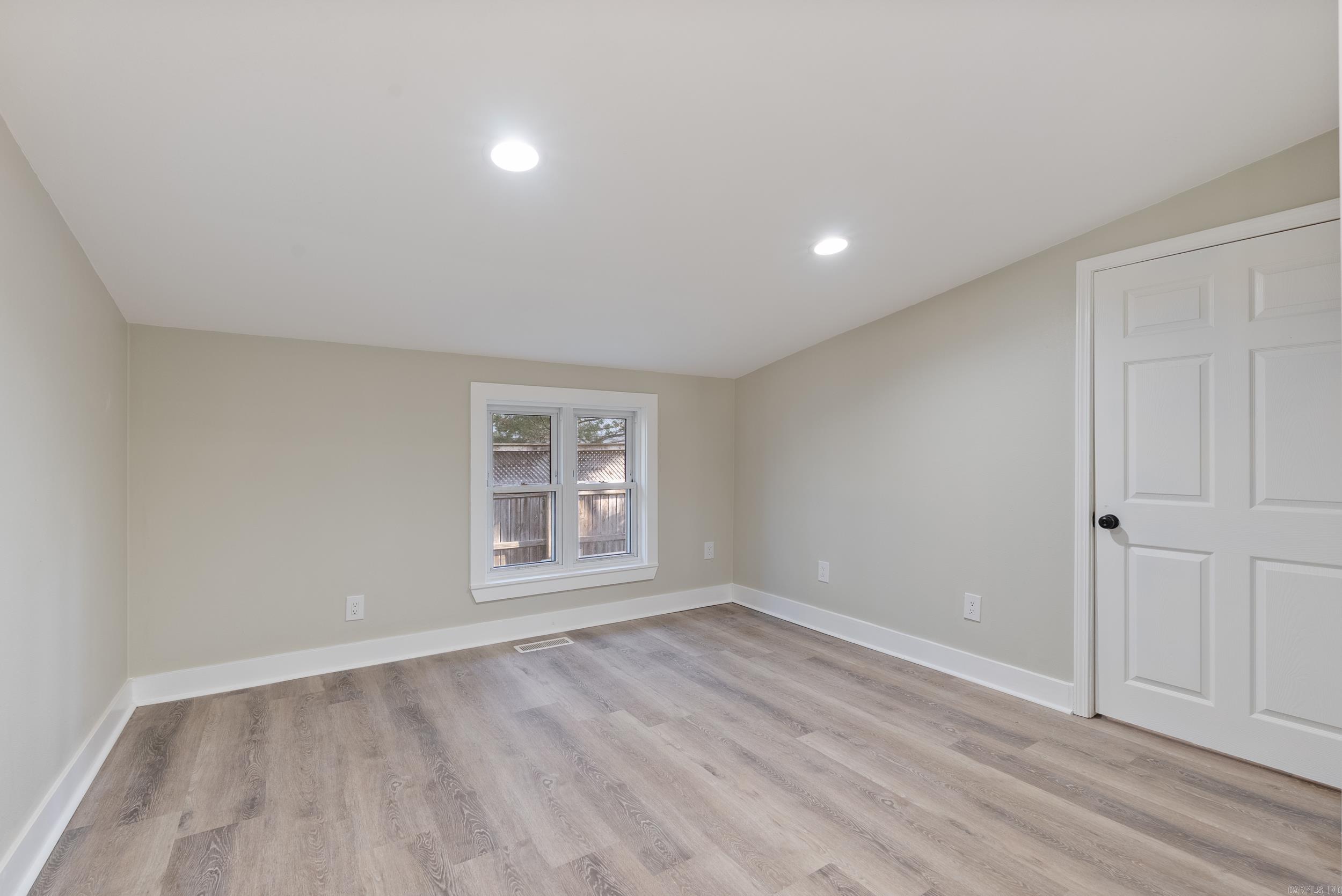BRIARCLIFF - Residential
