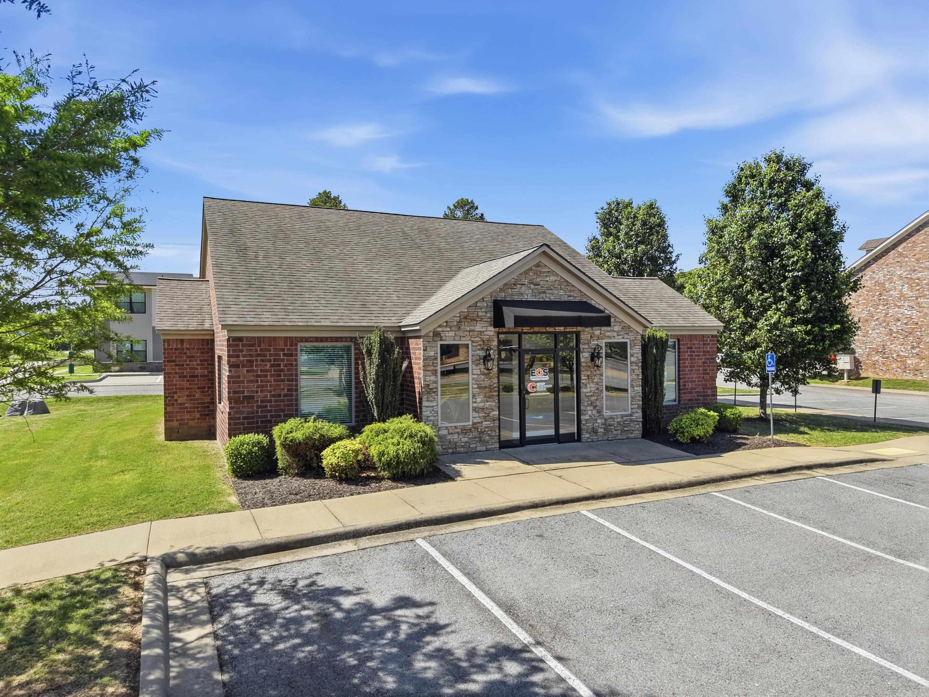 North Market Plaza - Commercial Sale