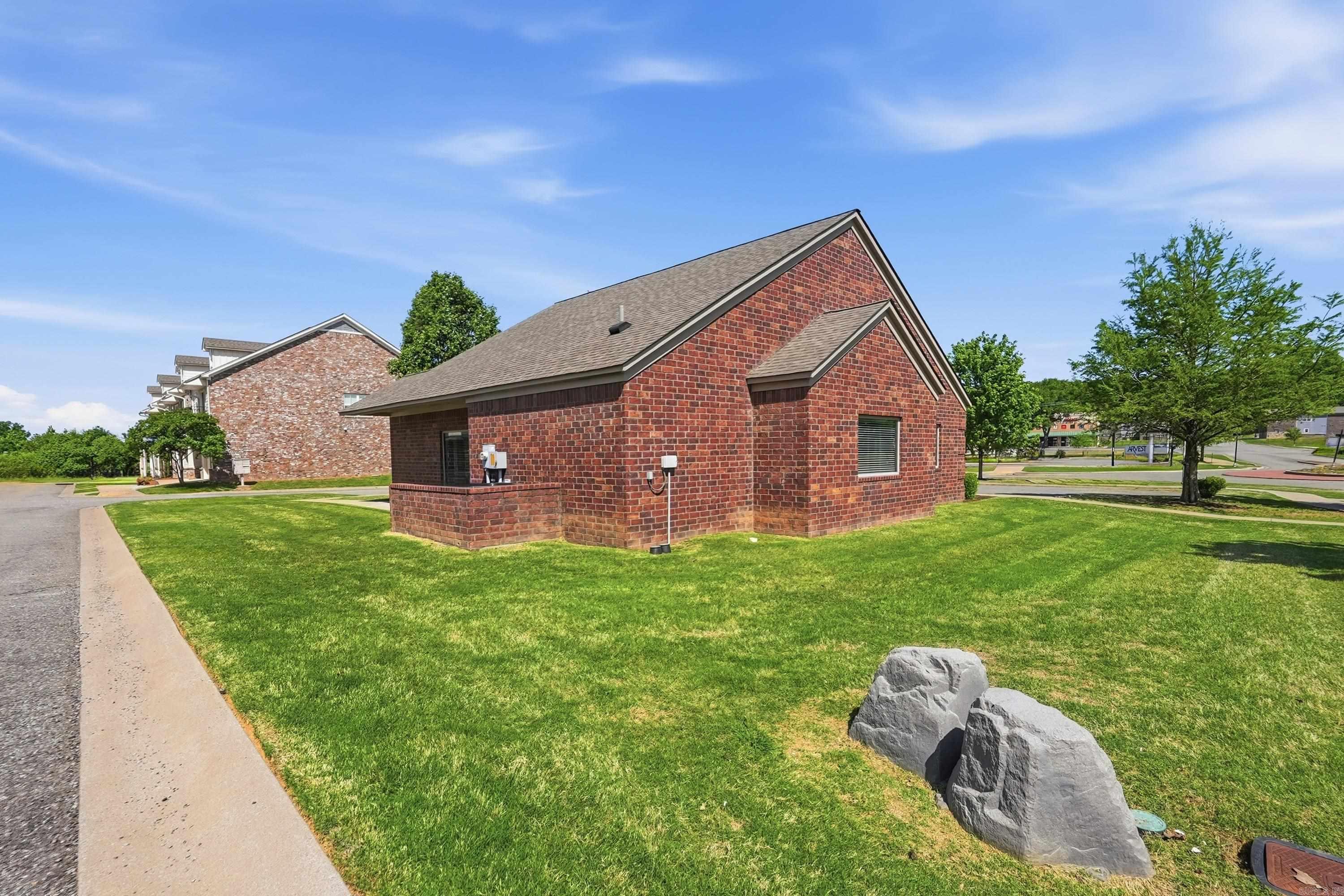 North Market Plaza - Commercial Sale