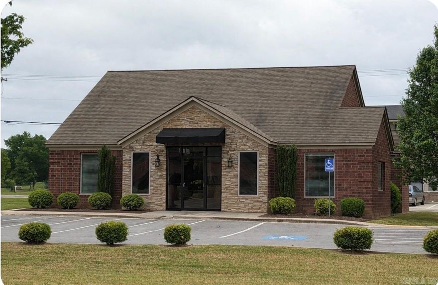 A RARE FIND IN A PRIME LOCATION. THIS BEAUTIFUL OFFICE SPACE IS CONVENIETLY LOCATED JUST OFF OF NORTH DONAGHEY OR MEADOWLAKE. THE SPACE WAS TRANSFORMED IN 2022 AND IS THE PERFECT SPACE FOR YOUR BUSINESS. THE POSSIBILITIES ARE ENDLESS AS TO HOW YOU CHOOSE TO USE THE SPACE. CURRENTLY THE SPACE FEATURES TWO CONFERENCE ROOMS, A PRIVATE OFFICE, SITTING AREA AND A KITCHEN. TWO BATHROOMS WITH ONE HAVING A SHOWER. ONE OF THE CONFERENCE ROOMS COULD BE TURNED INTO FOUR OFFICES. PHOTOS COMING SOON. AGENTS PLEASE SEE SHOWING REMARKS.