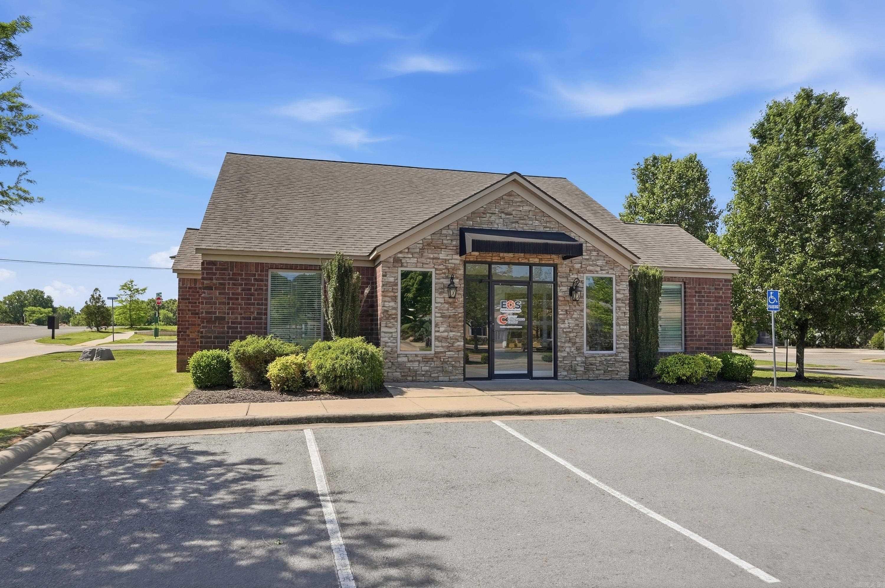 North Market Plaza - Commercial Sale