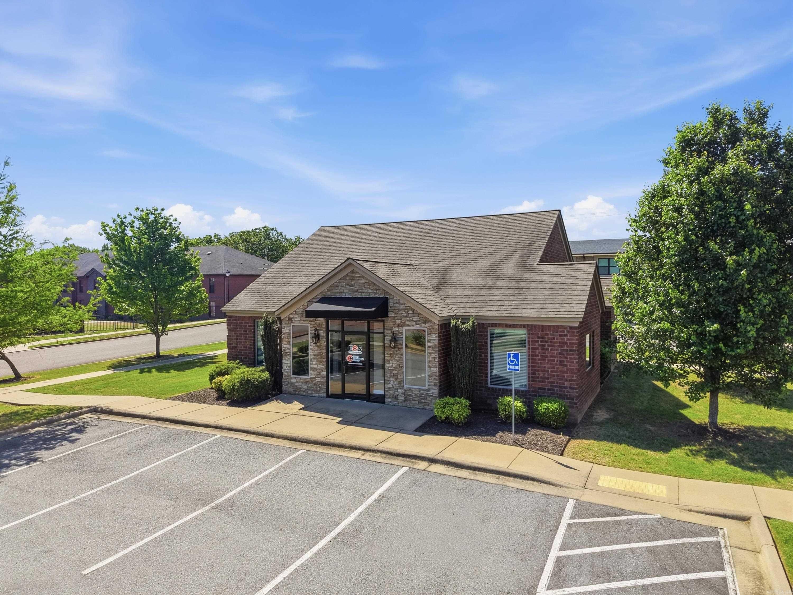 North Market Plaza - Commercial Sale